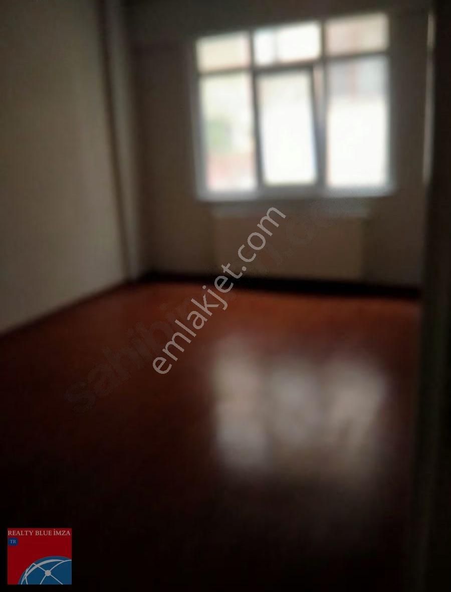 Çekmeköy Çamlık Mh 3+1 Girişkat Balkonlu