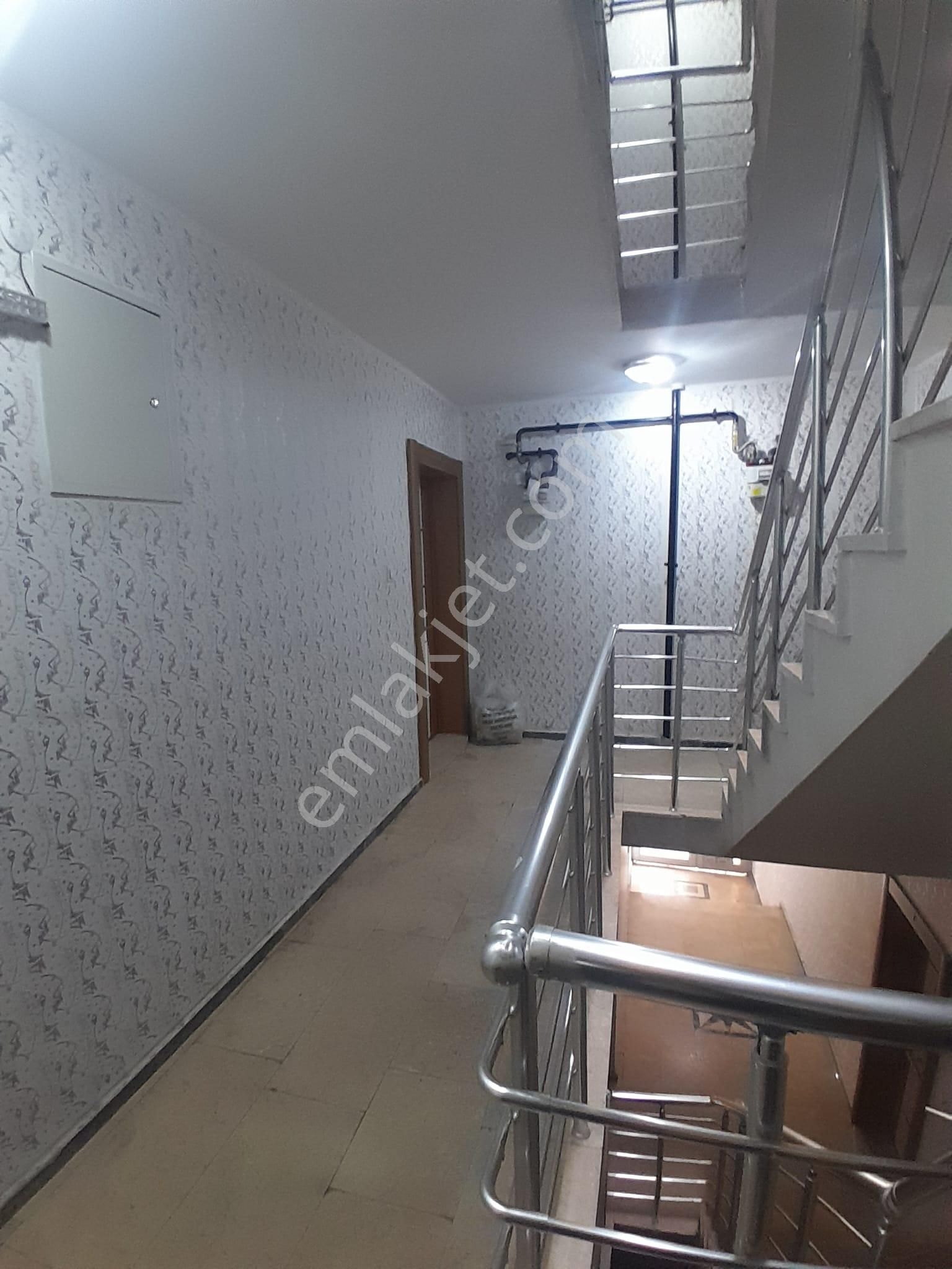 Ankara Keçiören Kanuni Mah Katta Asansörlü Ebeveyn Banyolu Daire - Görsel 19