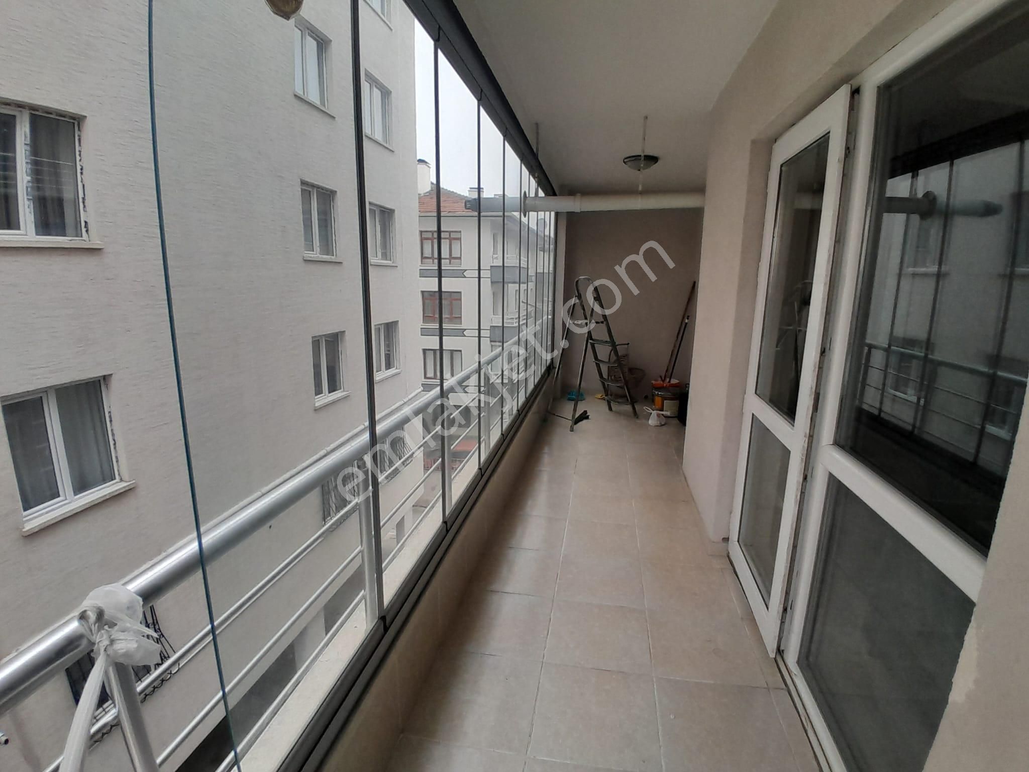 Ankara Keçiören Kanuni Mah Katta Asansörlü Ebeveyn Banyolu Daire - Görsel 21