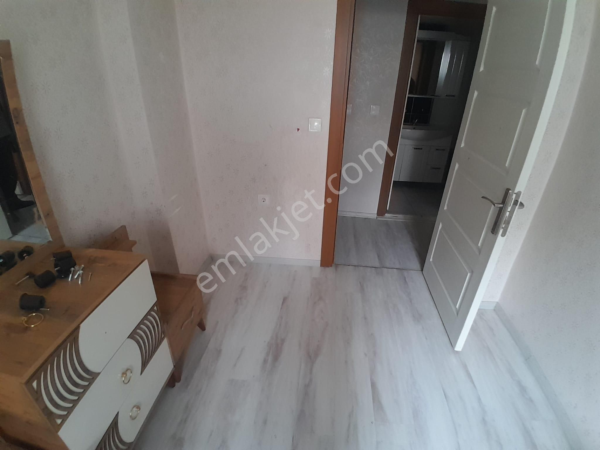 Ankara Keçiören Kanuni Mah Katta Asansörlü Ebeveyn Banyolu Daire - Görsel 11