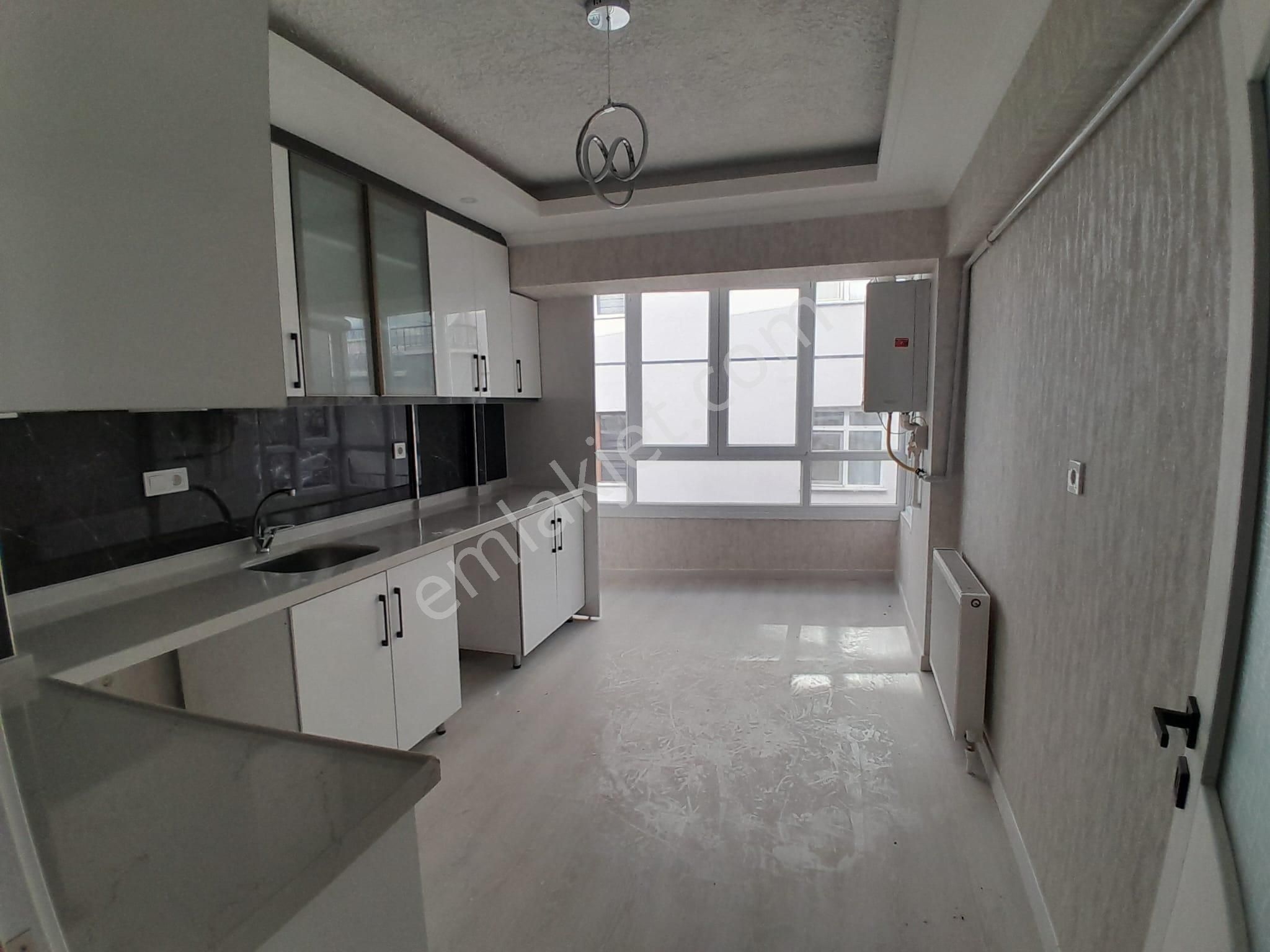 Ankara Keçiören Kanuni Mah Katta Asansörlü Ebeveyn Banyolu Daire - Görsel 2