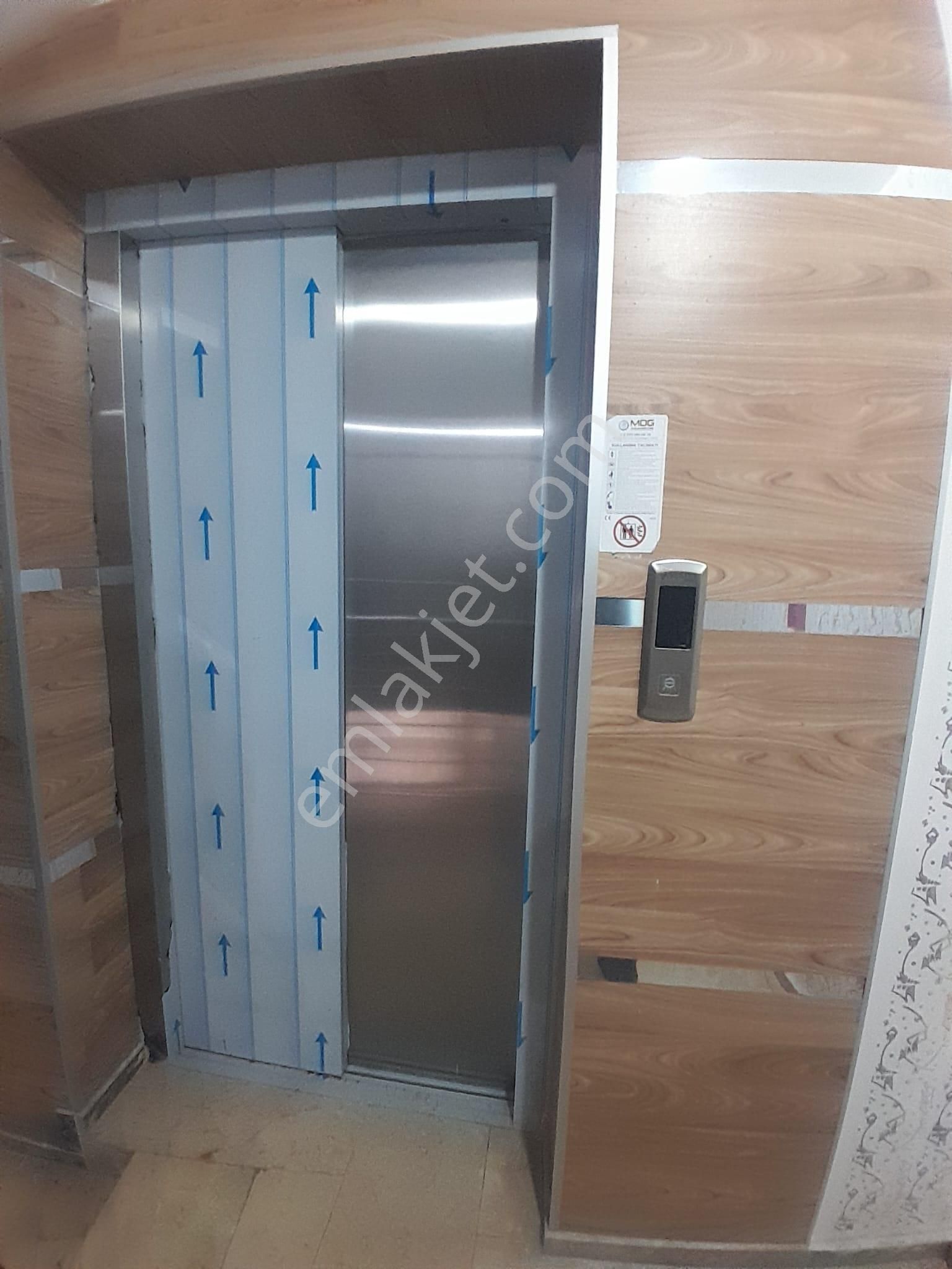 Ankara Keçiören Kanuni Mah Katta Asansörlü Ebeveyn Banyolu Daire - Görsel 12