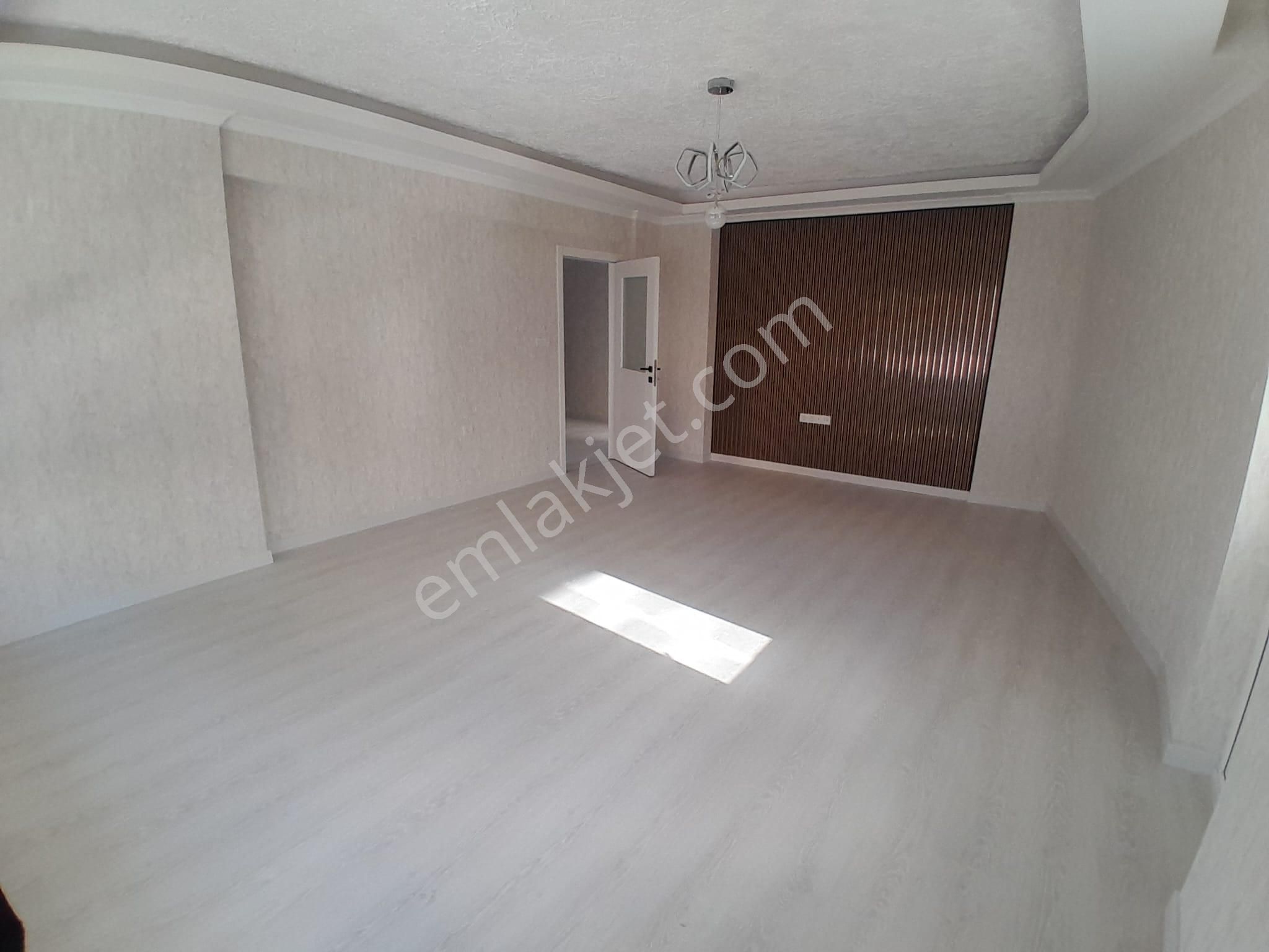 Ankara Keçiören Kanuni Mah Katta Asansörlü Ebeveyn Banyolu Daire - Görsel 6