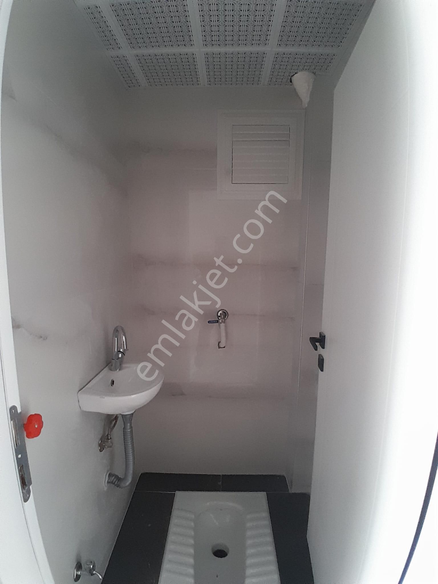 Ankara Keçiören Kanuni Mah Katta Asansörlü Ebeveyn Banyolu Daire - Görsel 18