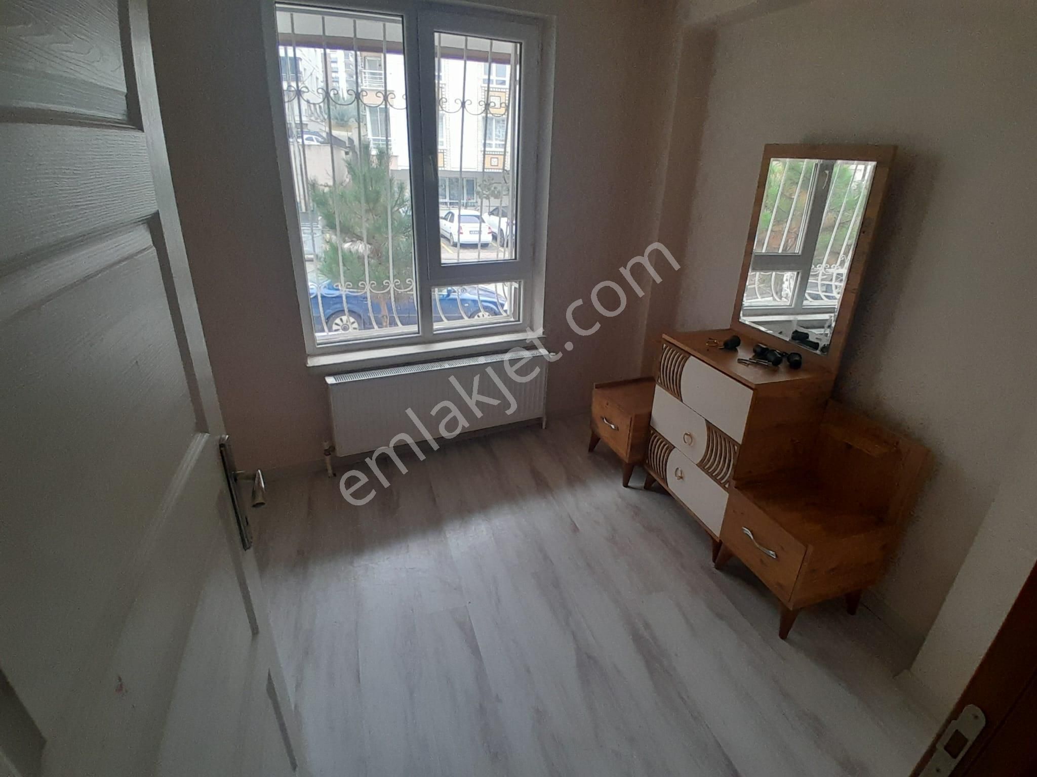 Ankara Keçiören Kanuni Mah Katta Asansörlü Ebeveyn Banyolu Daire - Görsel 10