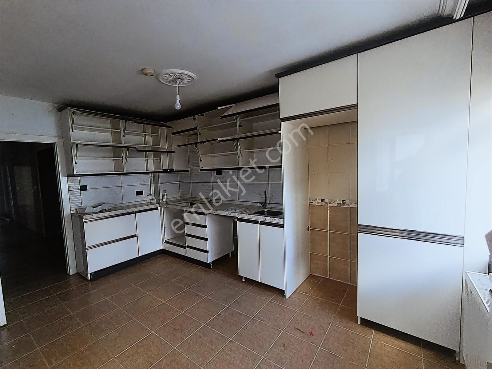 Sevindik'ten Özgüneş Yakını 1.arakat 125m2 Çiftbanyolu 3+1 Daire - Görsel 8