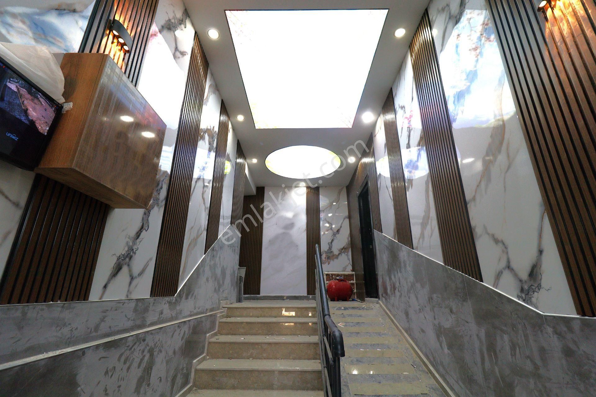 Akçay Merkez Kordon'da Aygül'den Kat Ve Cephe Seçenekleriyle Sıfır Denize Yakın 2+1 Satılık Daireler - Görsel 33