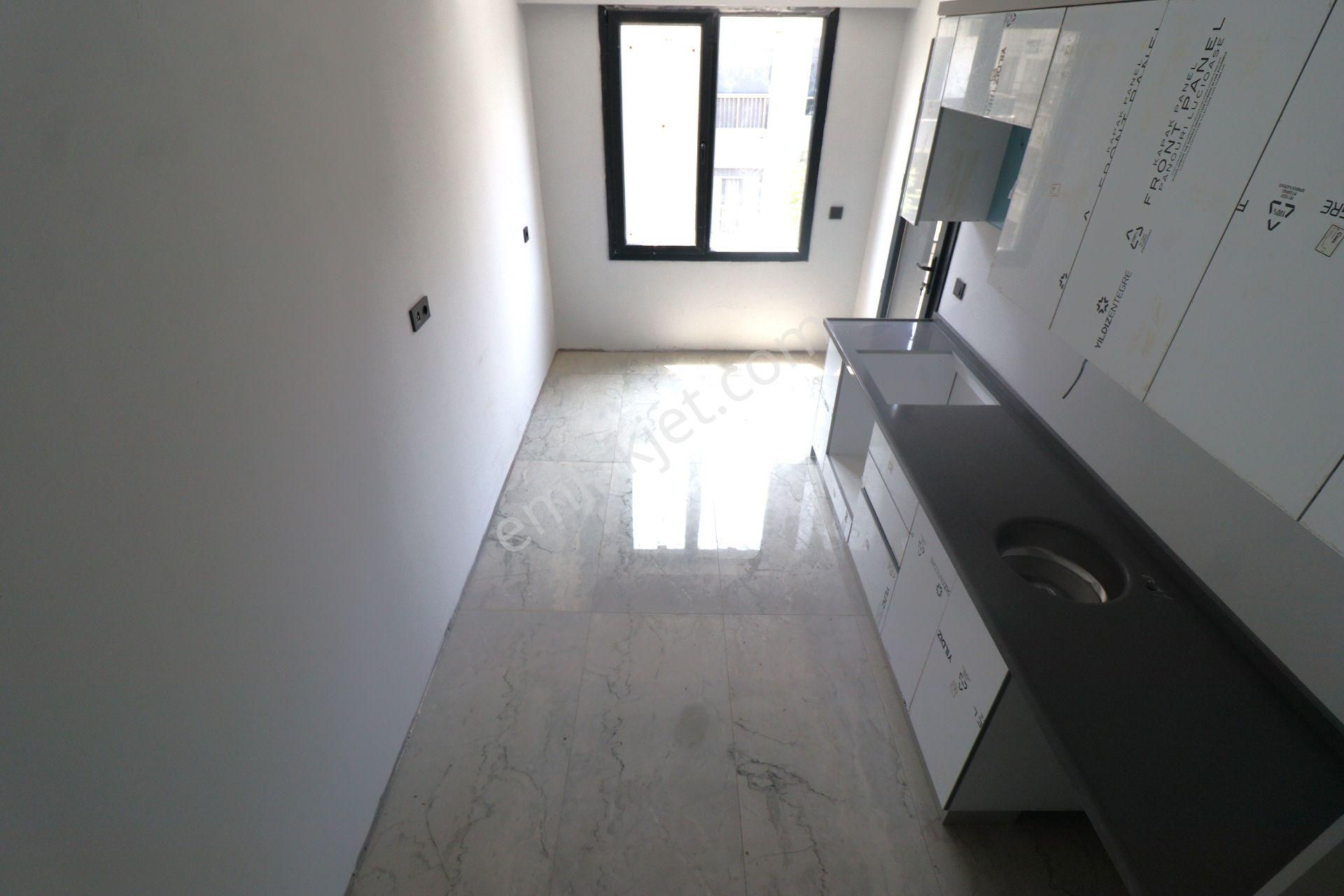 Akçay Merkez Kordon'da Aygül'den Kat Ve Cephe Seçenekleriyle Sıfır Denize Yakın 2+1 Satılık Daireler - Görsel 5