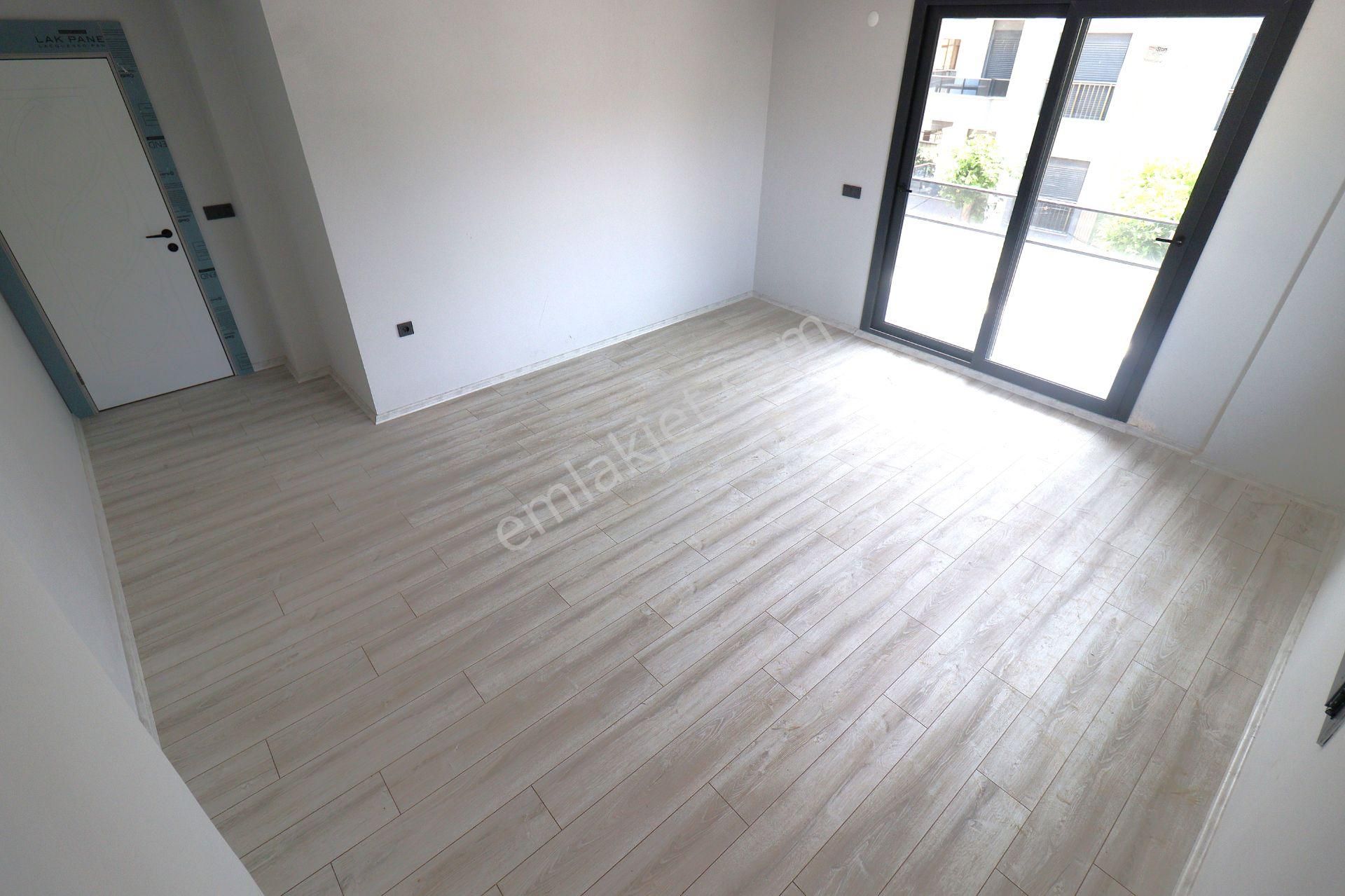 Akçay Merkez Kordon'da Aygül'den Kat Ve Cephe Seçenekleriyle Sıfır Denize Yakın 2+1 Satılık Daireler - Görsel 10