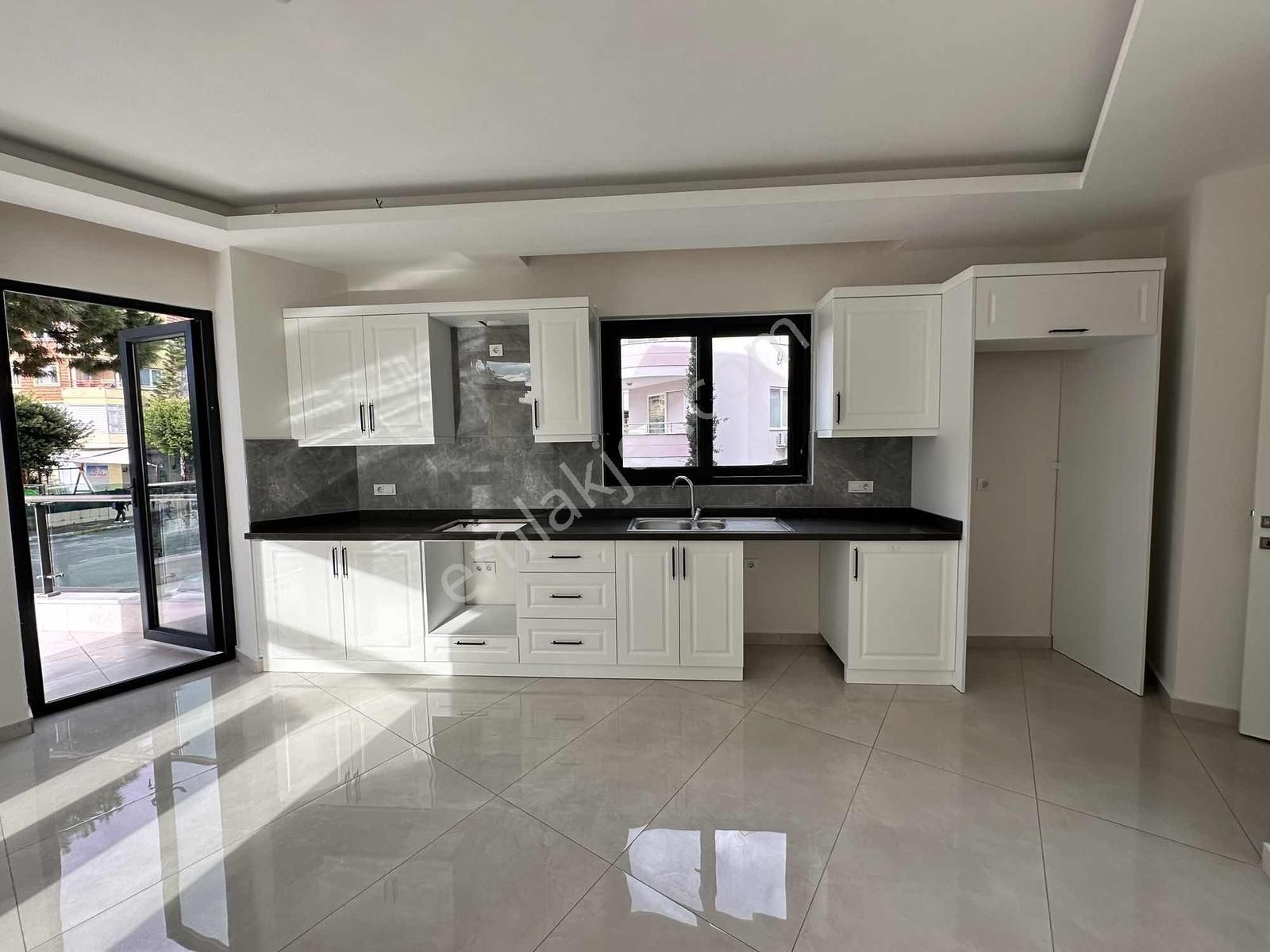 Alanya Hacet Mahallesi Kiralık 1+1 Boş Daire - Görsel 14