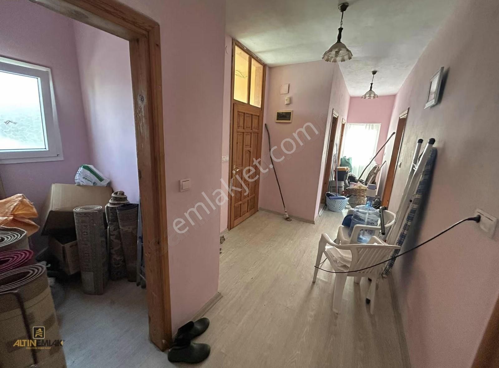 Trabzonda Satılık İki Katlı Müstakil Ev Ve Arsası(takasa Uygun) - Görsel 20