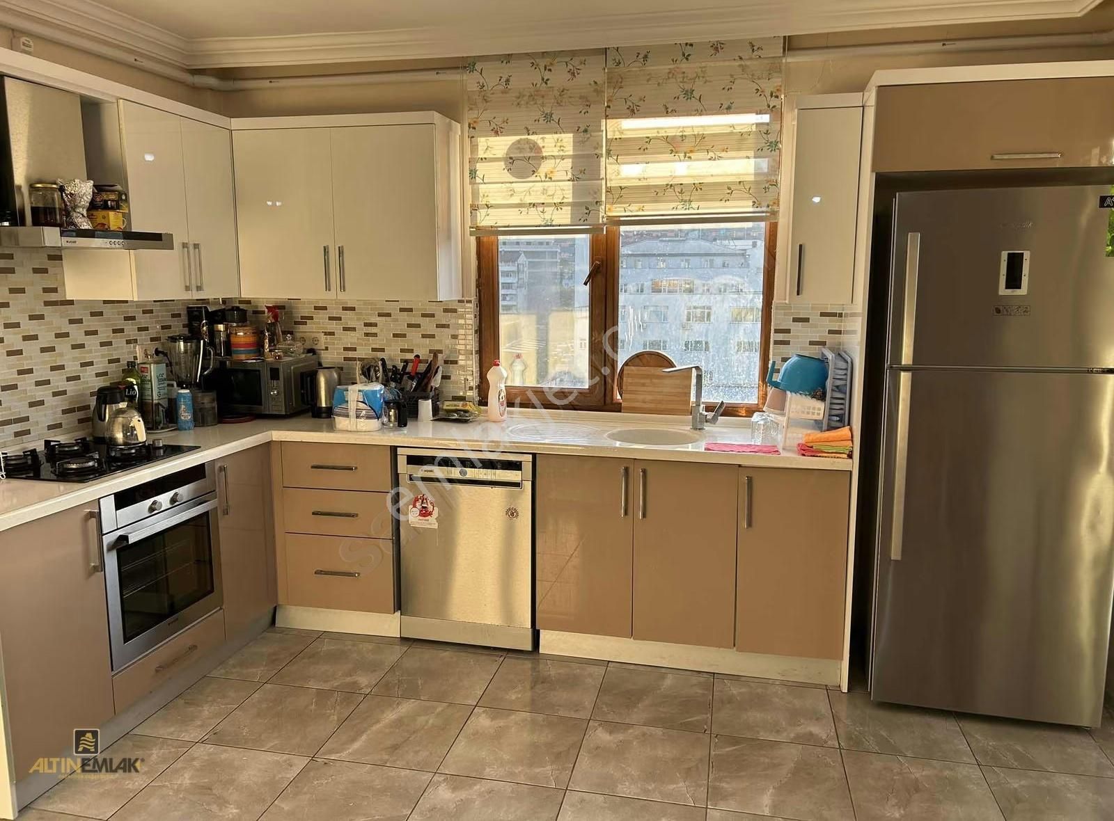 Altın Emlak Trabzon Kaşüstünde Satılık 3.5+1 Lüx Daire - Görsel 4