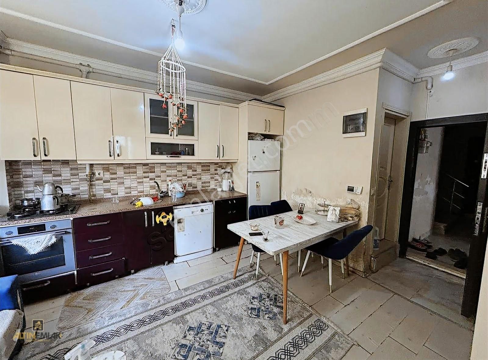 Altın Emlak Trabzon Maçkada Satılık 2+1 Daire - Görsel 3