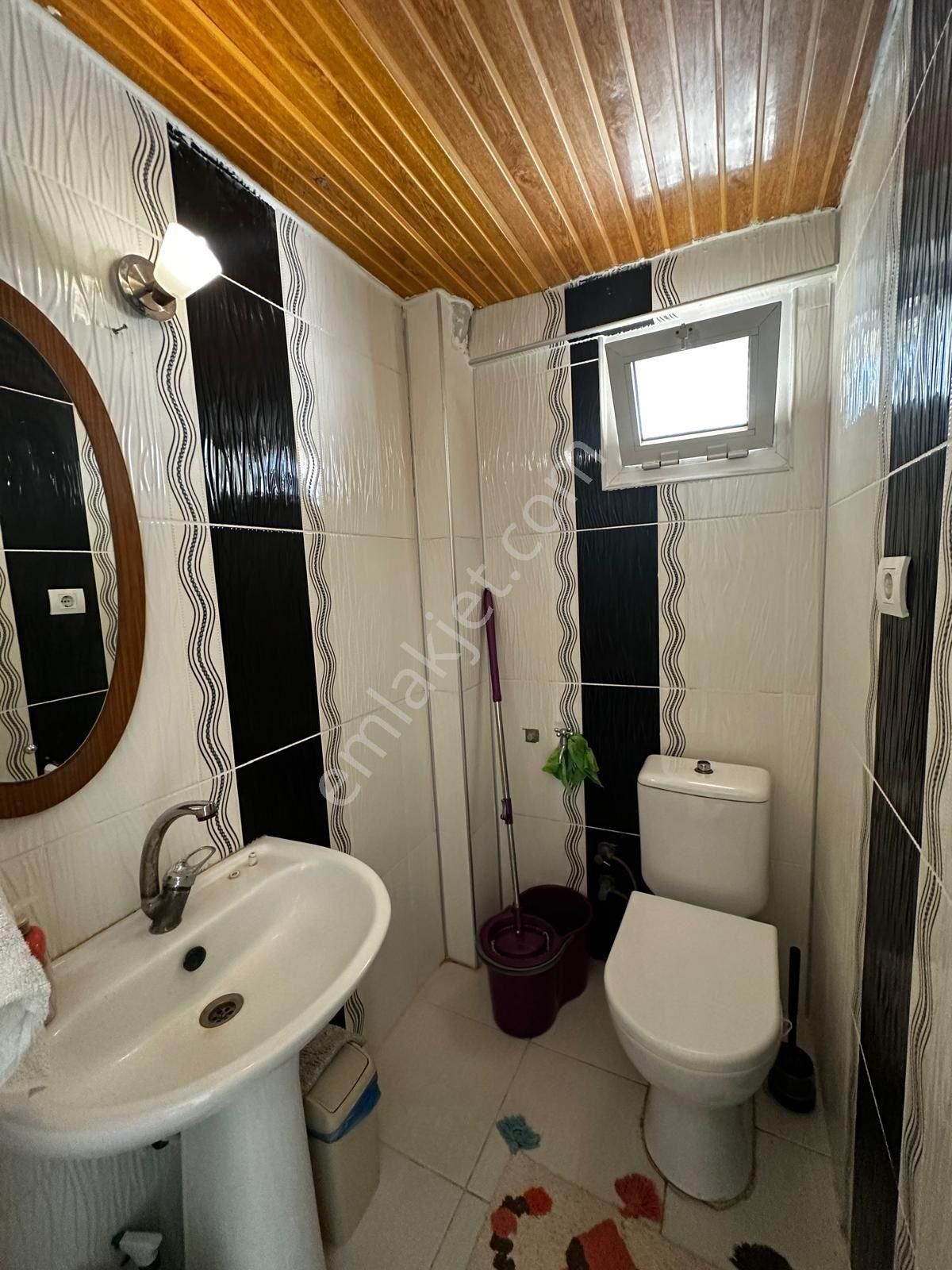 Kuşadası Marinada Deniz Manzaralı 3+1 Çatı Dubleks - Görsel 18