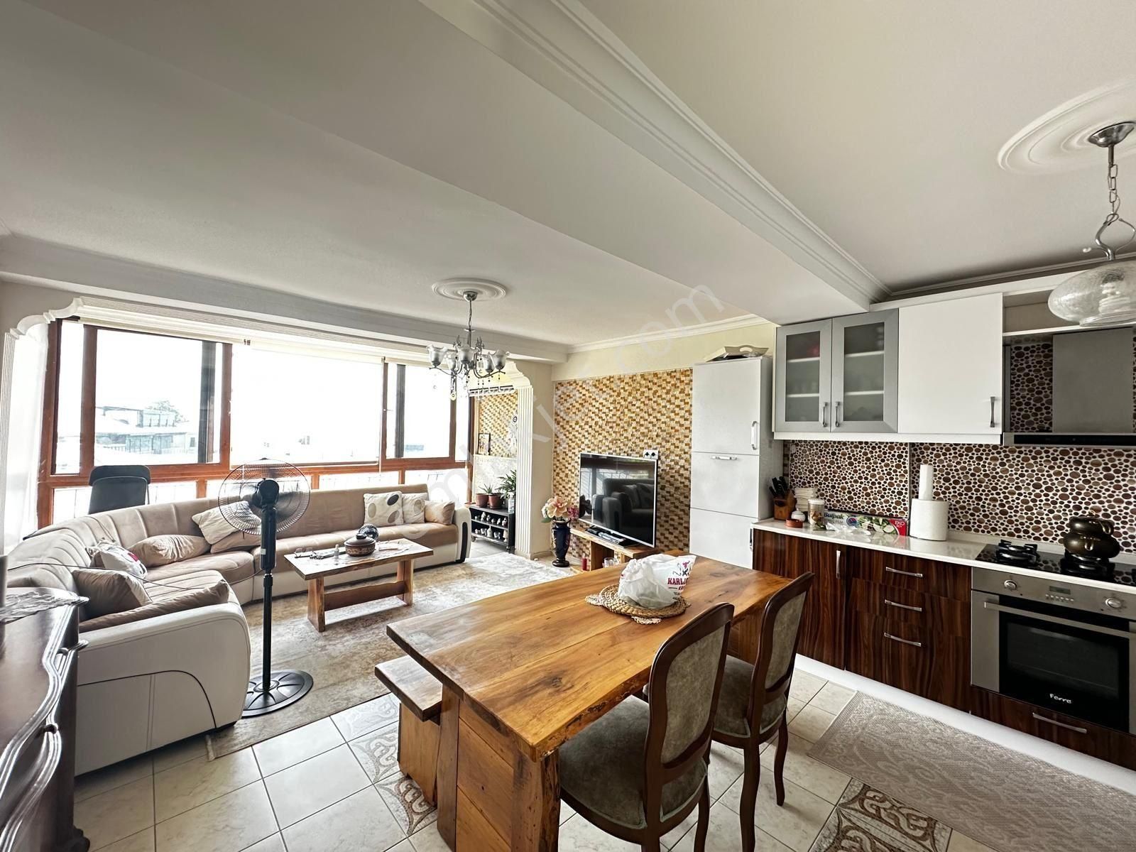 Kuşadası Marinada Deniz Manzaralı 3+1 Çatı Dubleks - Görsel 19