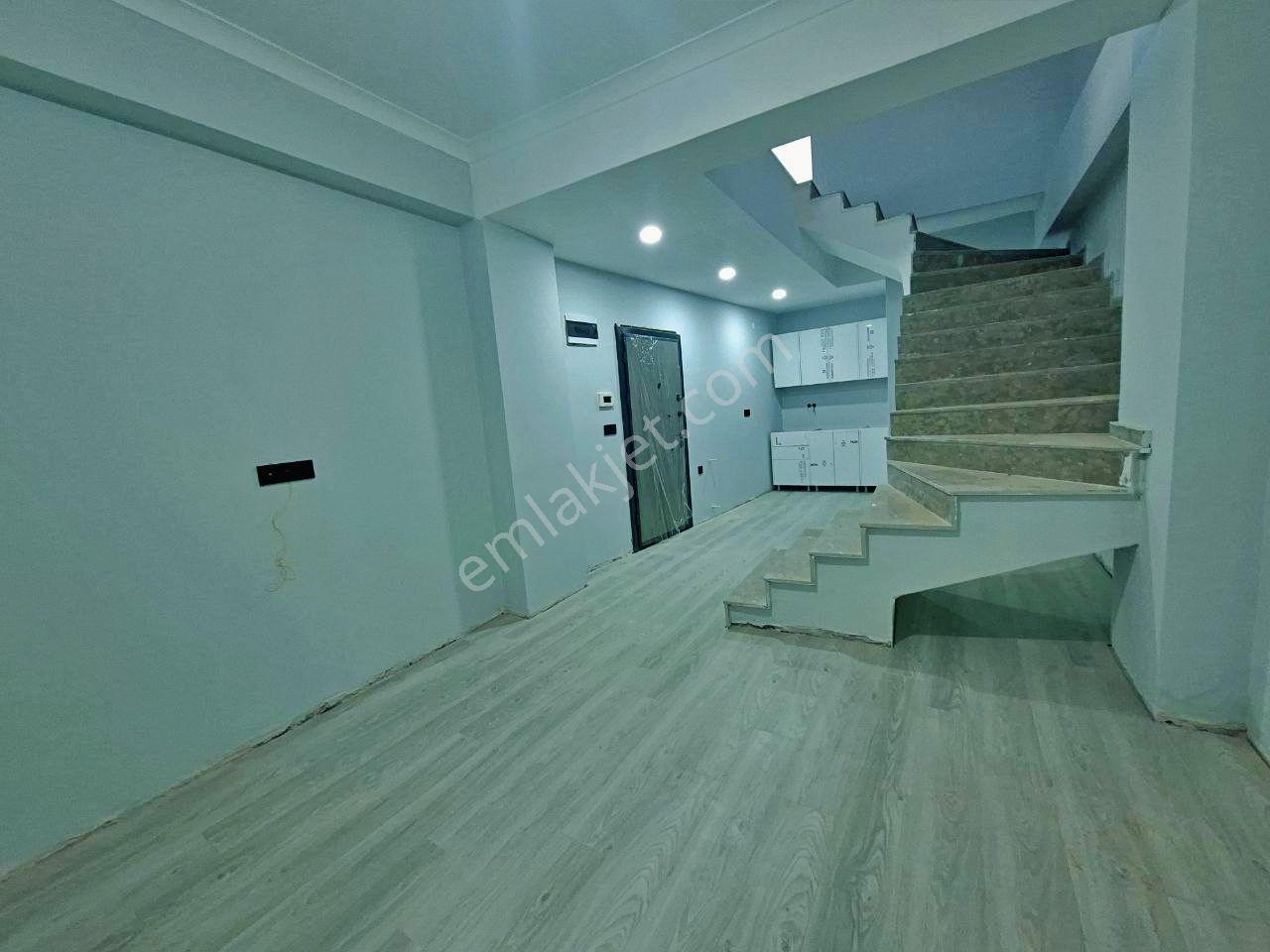 Uytundan Zeytinli'de Mustakil Tadında Doğa Manzaralı 3+1 Dubleks - Görsel 15