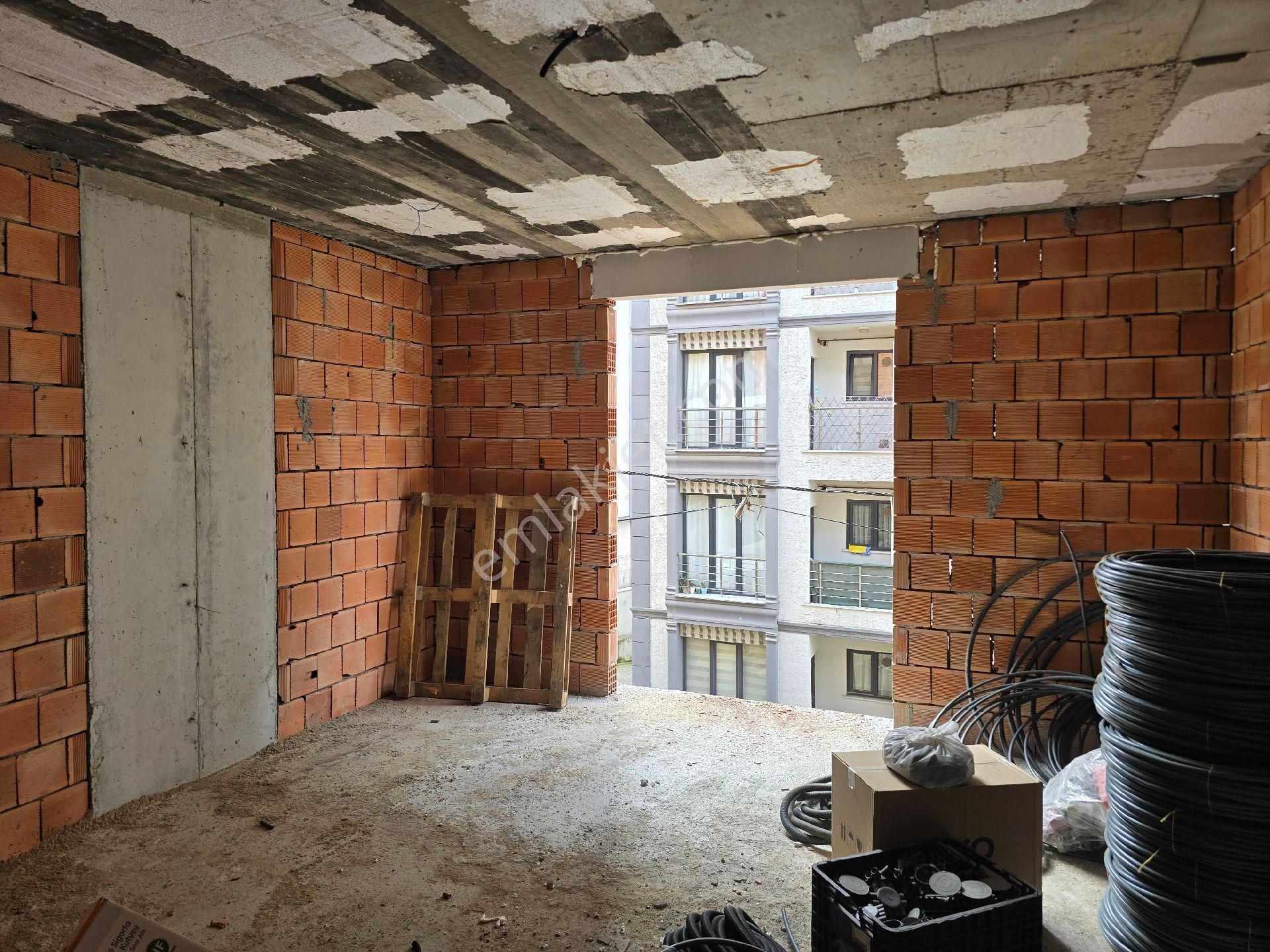 Pendik Orhangazi Mahallesin^de Projeden Satılık 1+1 Daireler - Görsel 31