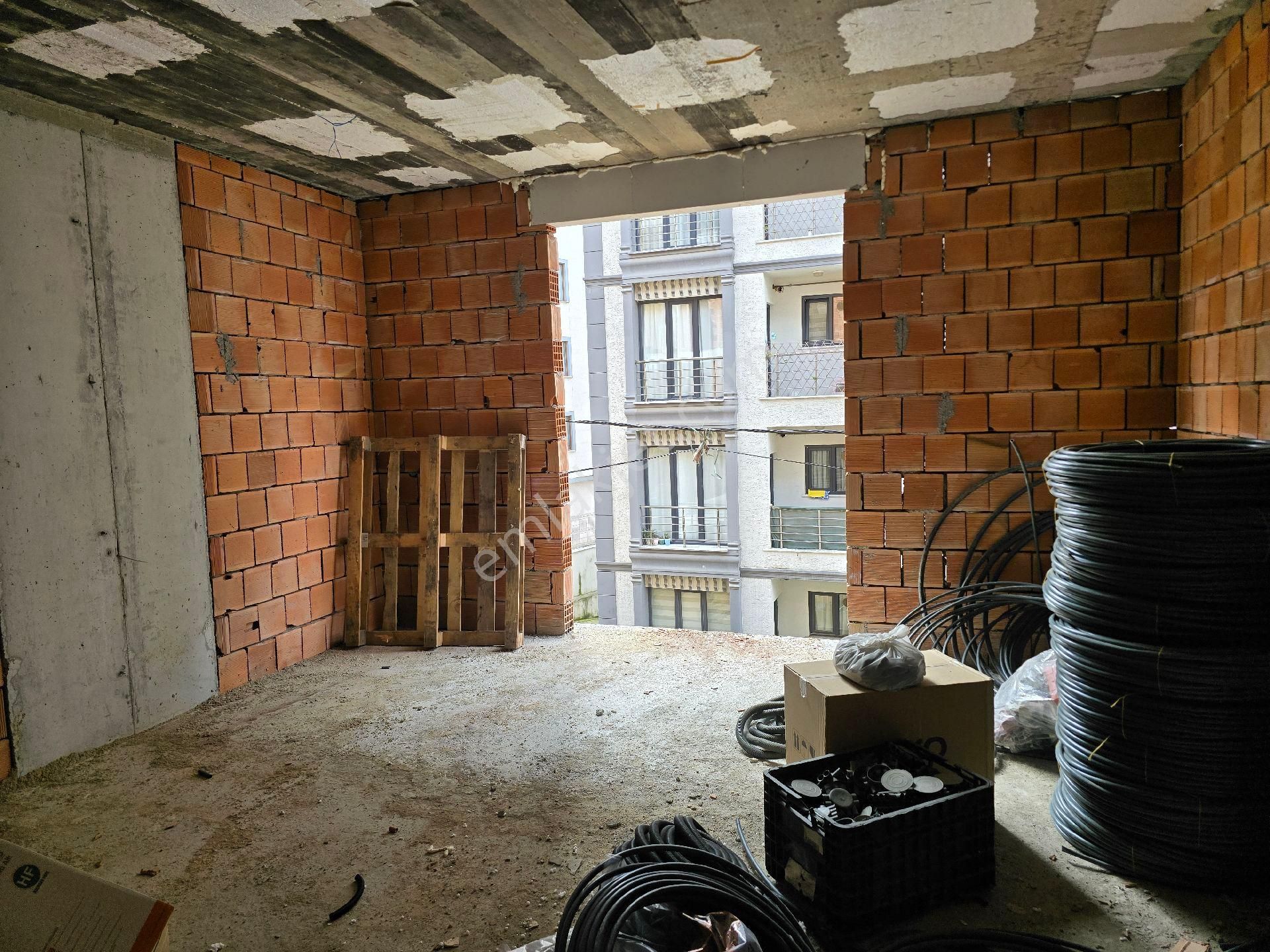 Pendik Orhangazi Mahallesin^de Projeden Satılık 1+1 Daireler - Görsel 30