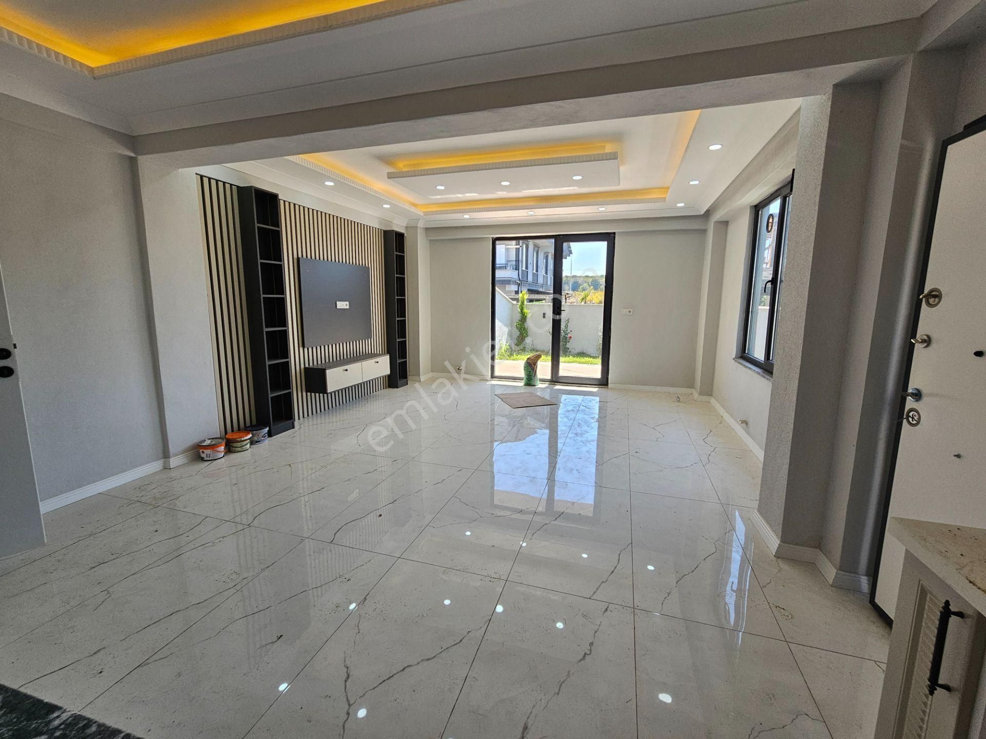 Deniz'den Kocaali Sakarya'da 4+1 Ön Cephe, Bahçeli, Denize Yürüme Mesafesinde Villa - Görsel 13