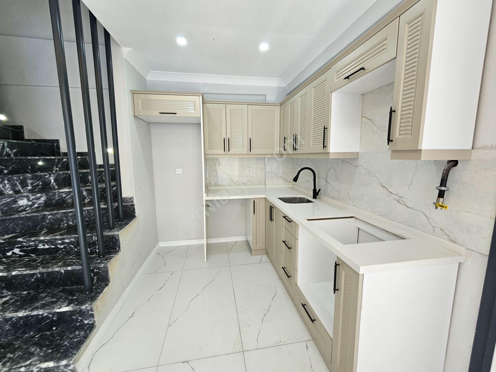 Deniz'den Kocaali Sakarya'da 4+1 Ön Cephe, Bahçeli, Denize Yürüme Mesafesinde Villa - Görsel 12