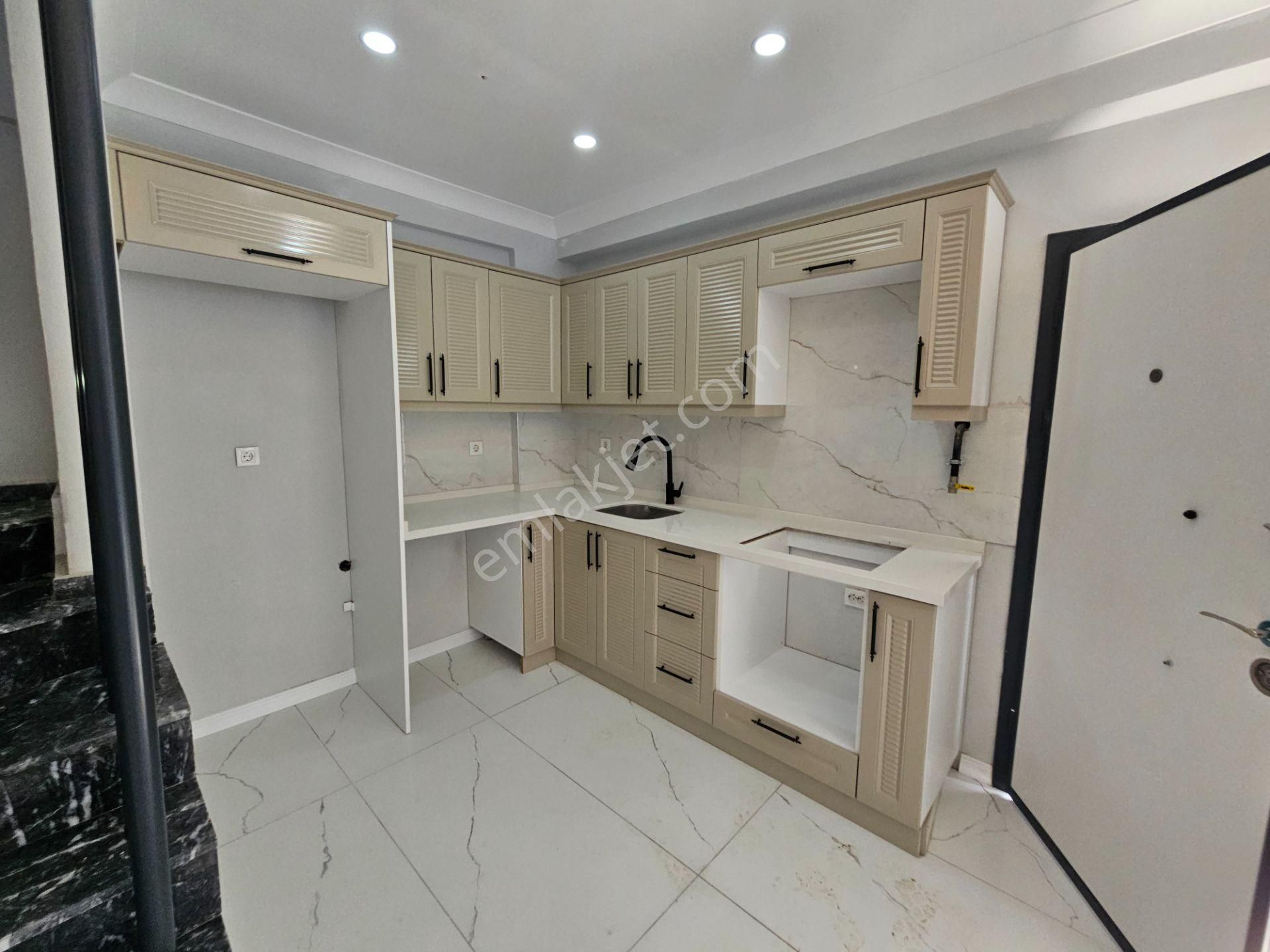 Deniz'den Kocaali Sakarya'da 4+1 Ön Cephe, Bahçeli, Denize Yürüme Mesafesinde Villa - Görsel 11