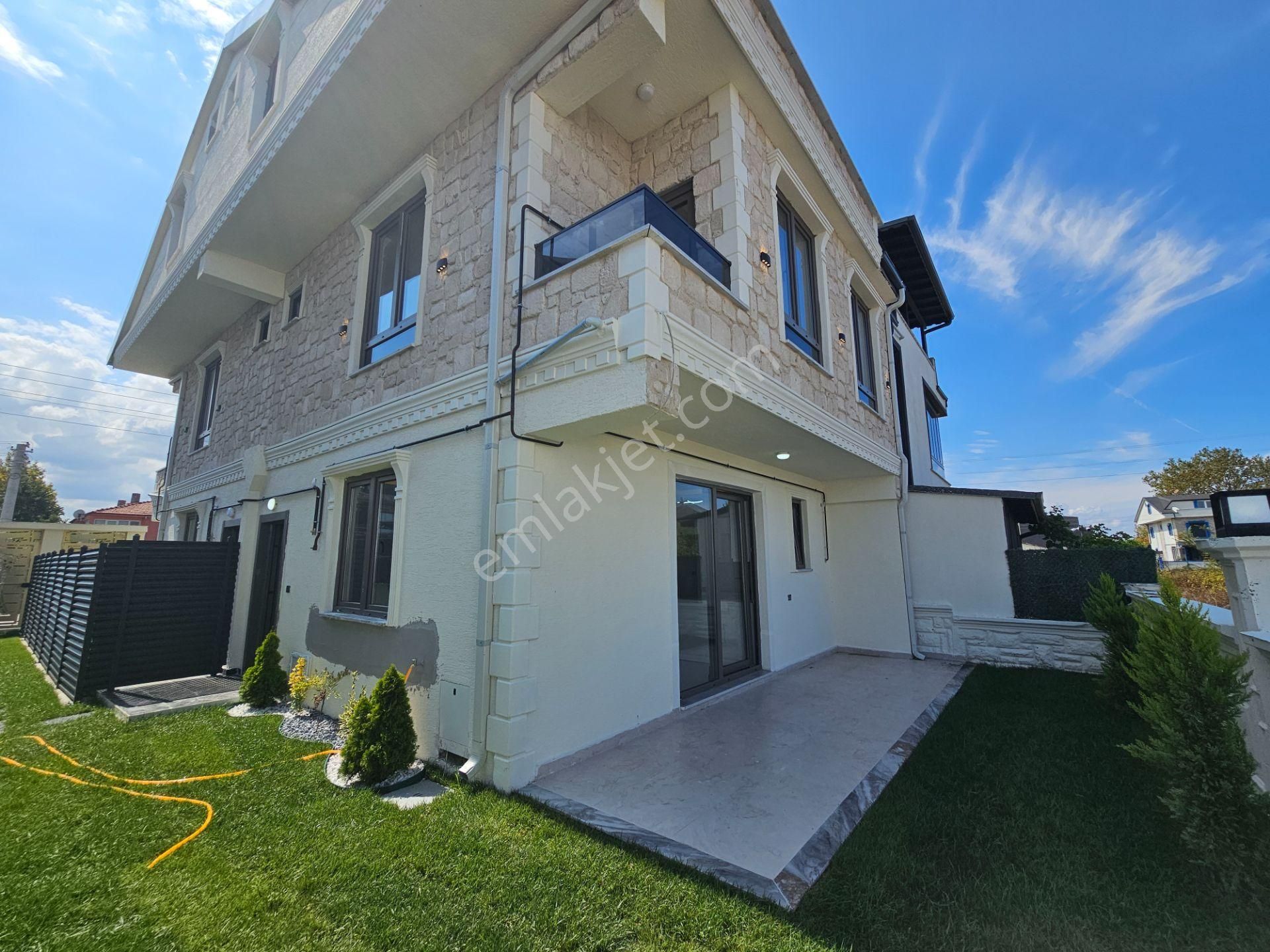 Deniz'dedn Kocaali Sakarya'da 4+1 Yerden Isıtmalı , Bahçeli , Denize Yürüme Mesafesinde Villa - Görsel 4