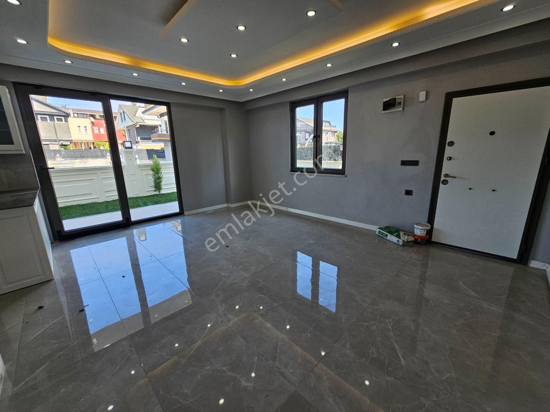 Deniz'dedn Kocaali Sakarya'da 4+1 Yerden Isıtmalı , Bahçeli , Denize Yürüme Mesafesinde Villa - Görsel 11