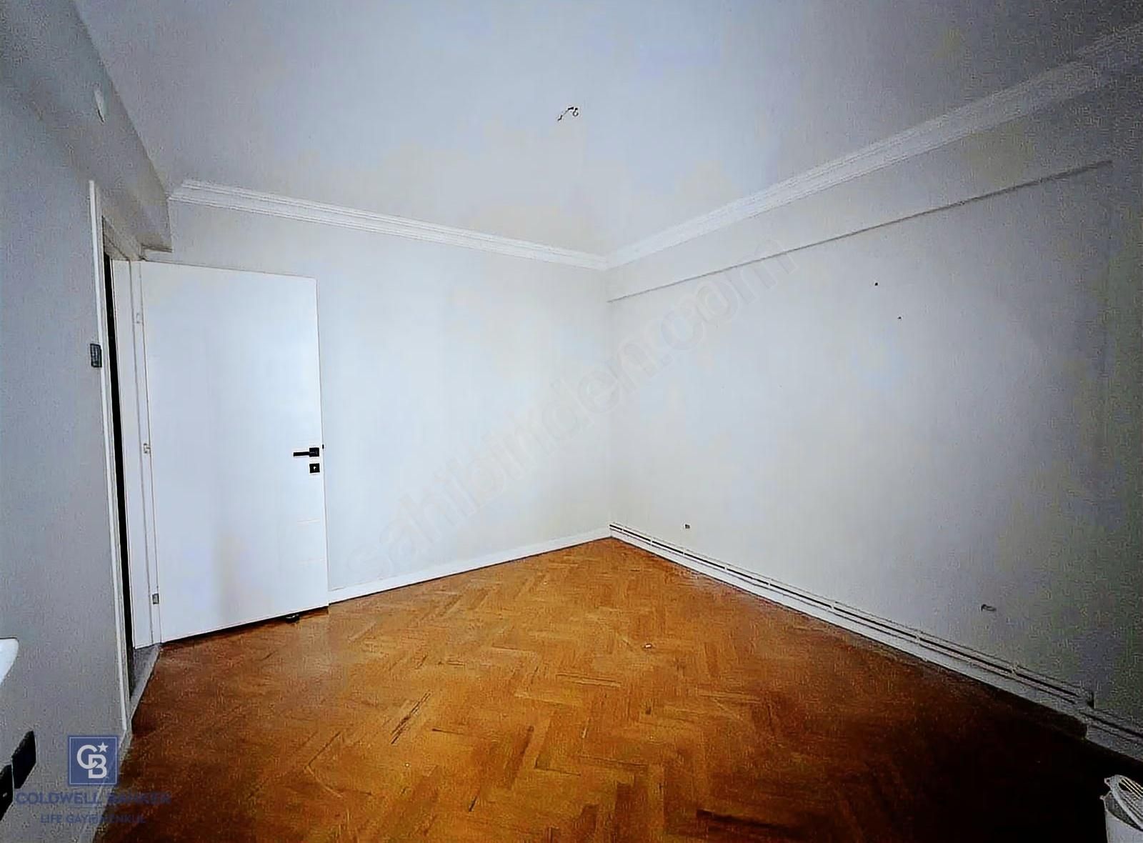 Girne Caddesi Yakını 3+1 Tadilatlı Kiralık Daire - Görsel 12