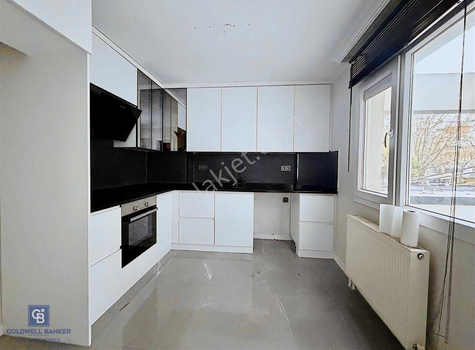 Girne Caddesi Yakını 3+1 Tadilatlı Kiralık Daire - Görsel 2