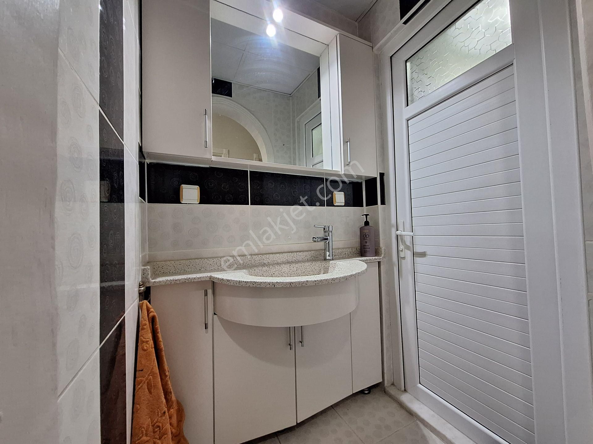 Erenköy Mahallesi Yeni Sille Caddesi Yakını 3+1 Satılık Geniş Fırsat Daire - Görsel 9