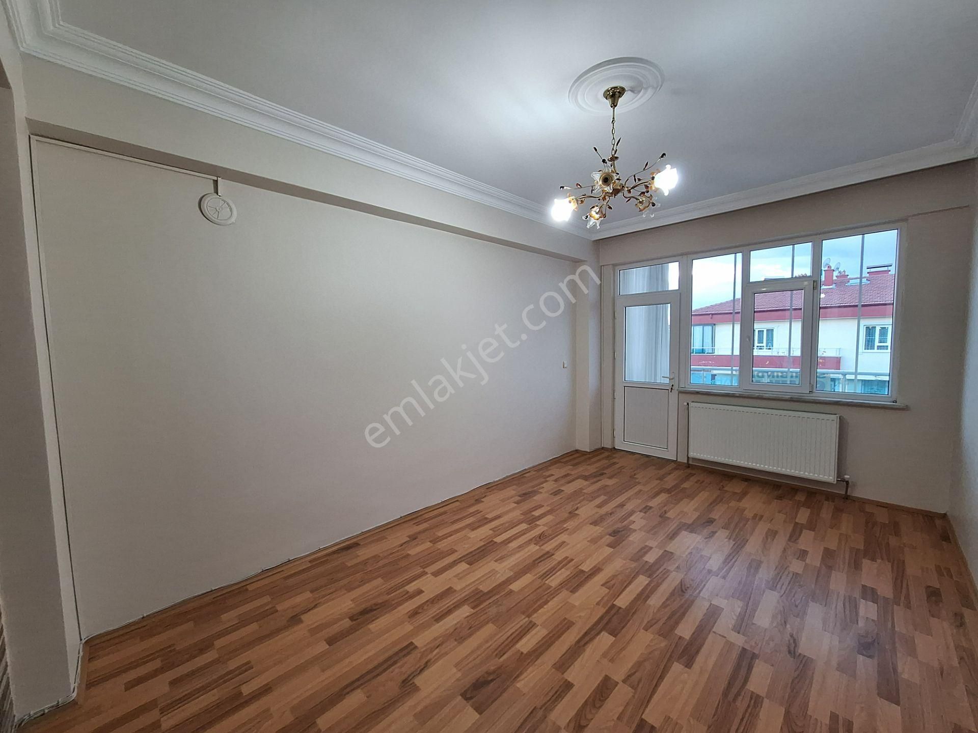 Erenköy Mahallesi Yeni Sille Caddesi Yakını 3+1 Satılık Geniş Fırsat Daire - Görsel 15