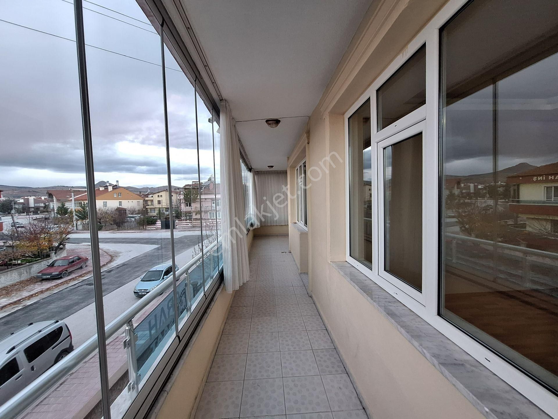 Erenköy Mahallesi Yeni Sille Caddesi Yakını 3+1 Satılık Geniş Fırsat Daire - Görsel 13