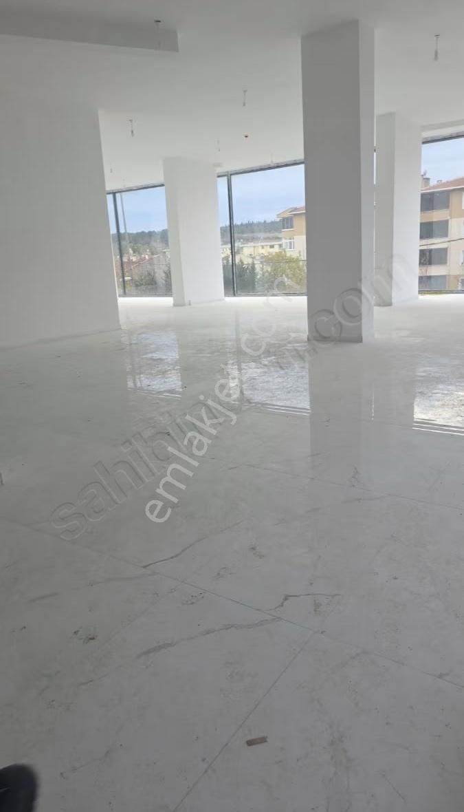 İstasyon Mah Sıfır Bınada 585 Mk Ana Cadde Ustu Dukkan - Görsel 2