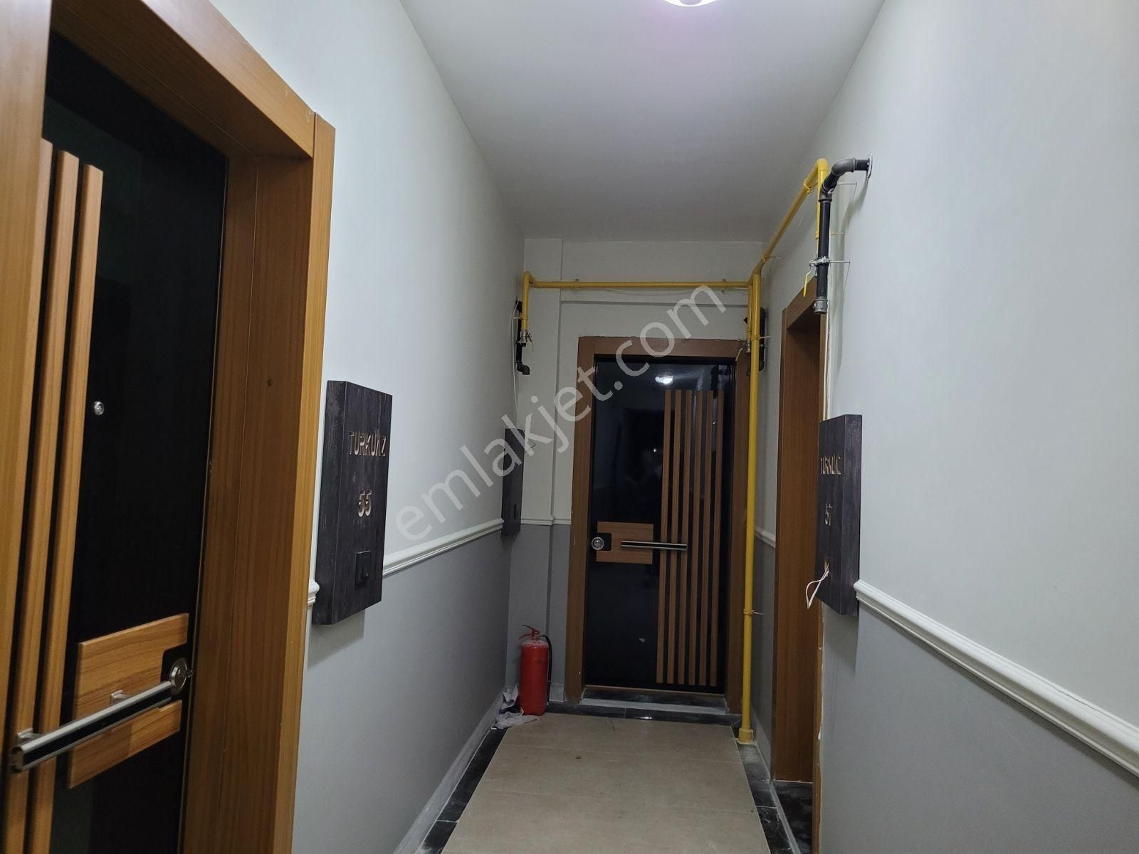 Serhat Çaldırak'tan Havuzlu Sitede Satılık 1+1 Daire - Görsel 28