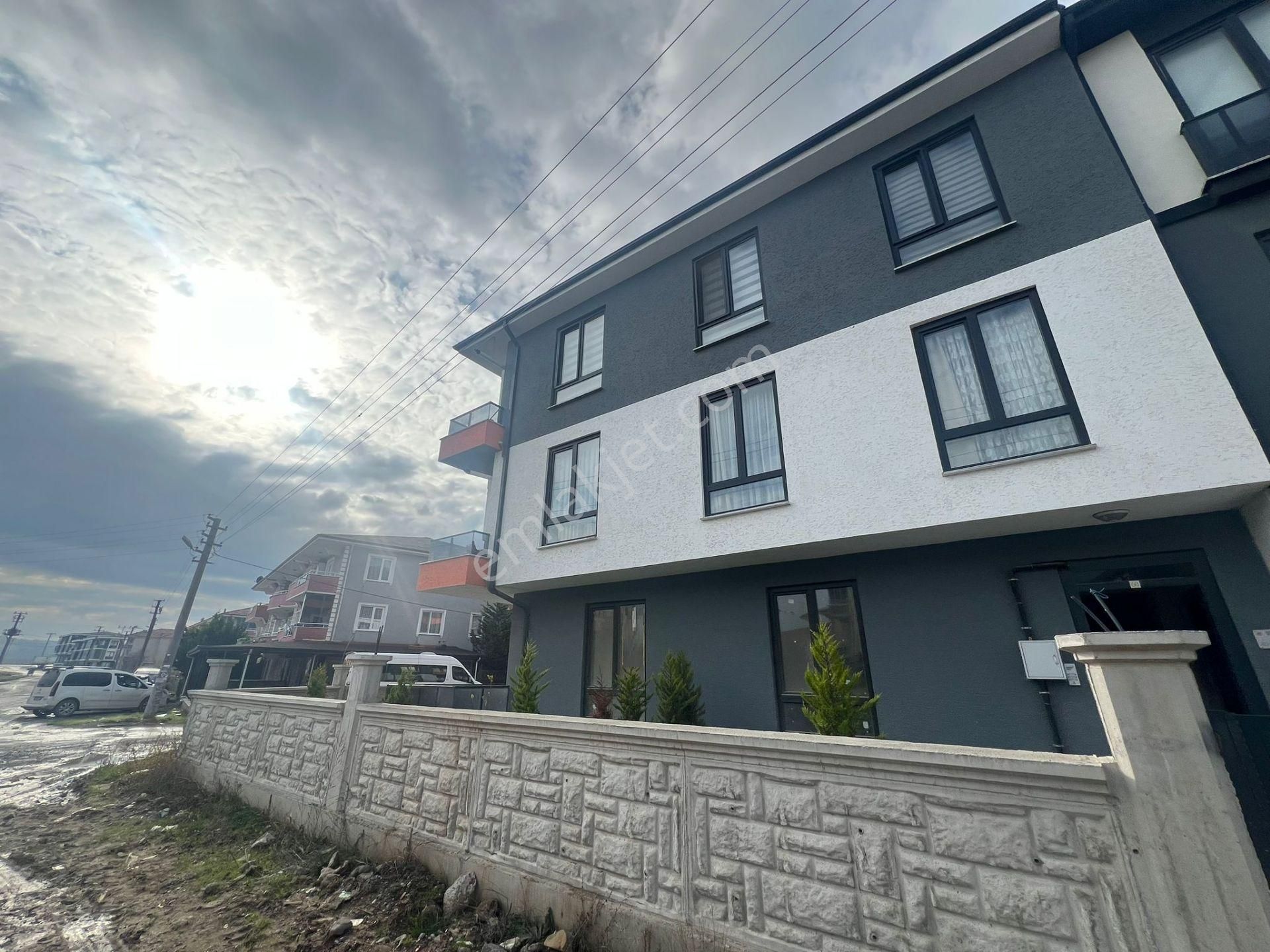 Müstakil Ev Tadında Büyük Bahçeli 2+1 Sıfır Daire Çiğdem Emlakta - Görsel 13
