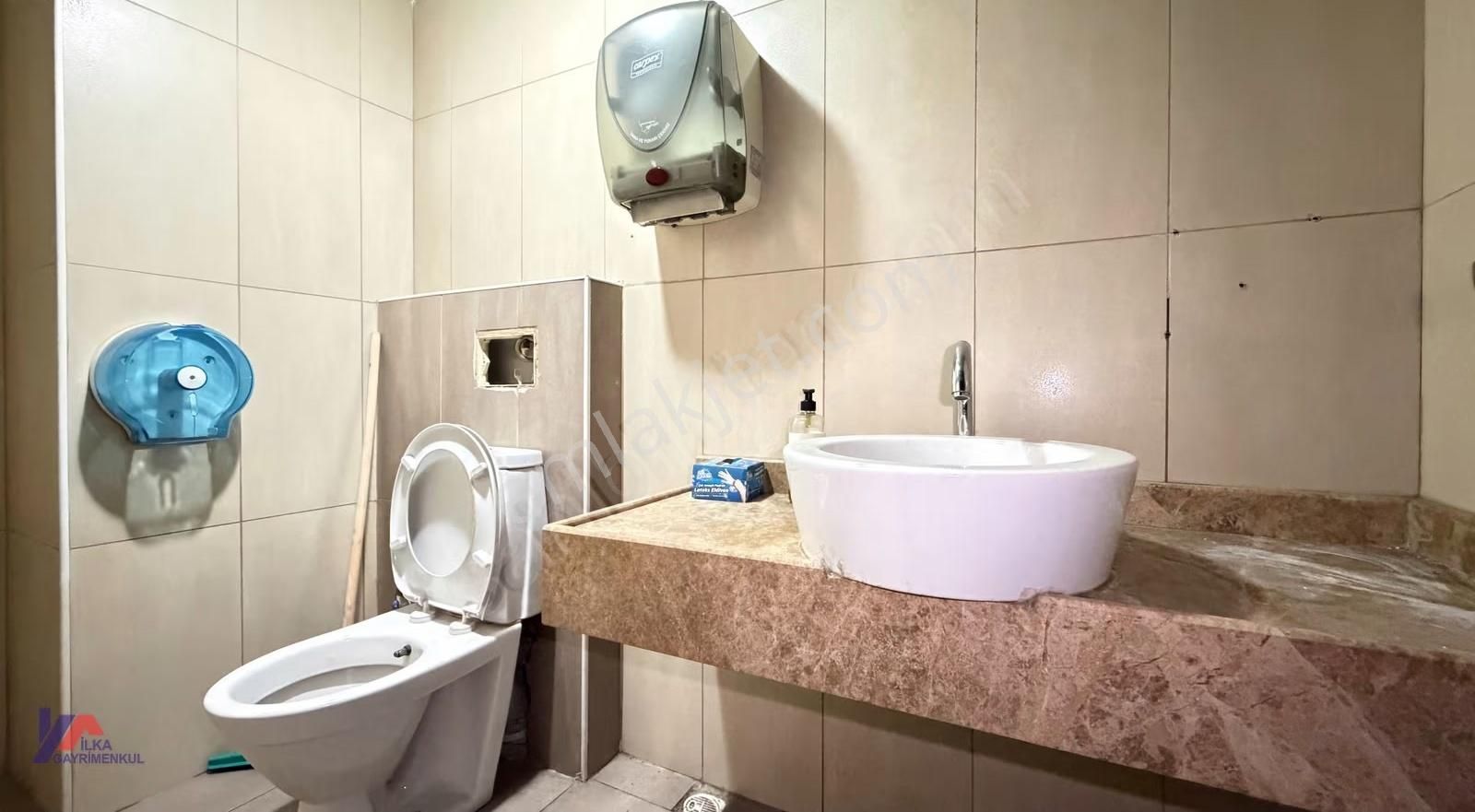 İlka'dan Cadde Üzeri Geniş 175 M2 Kiralık Dükkan - Görsel 11