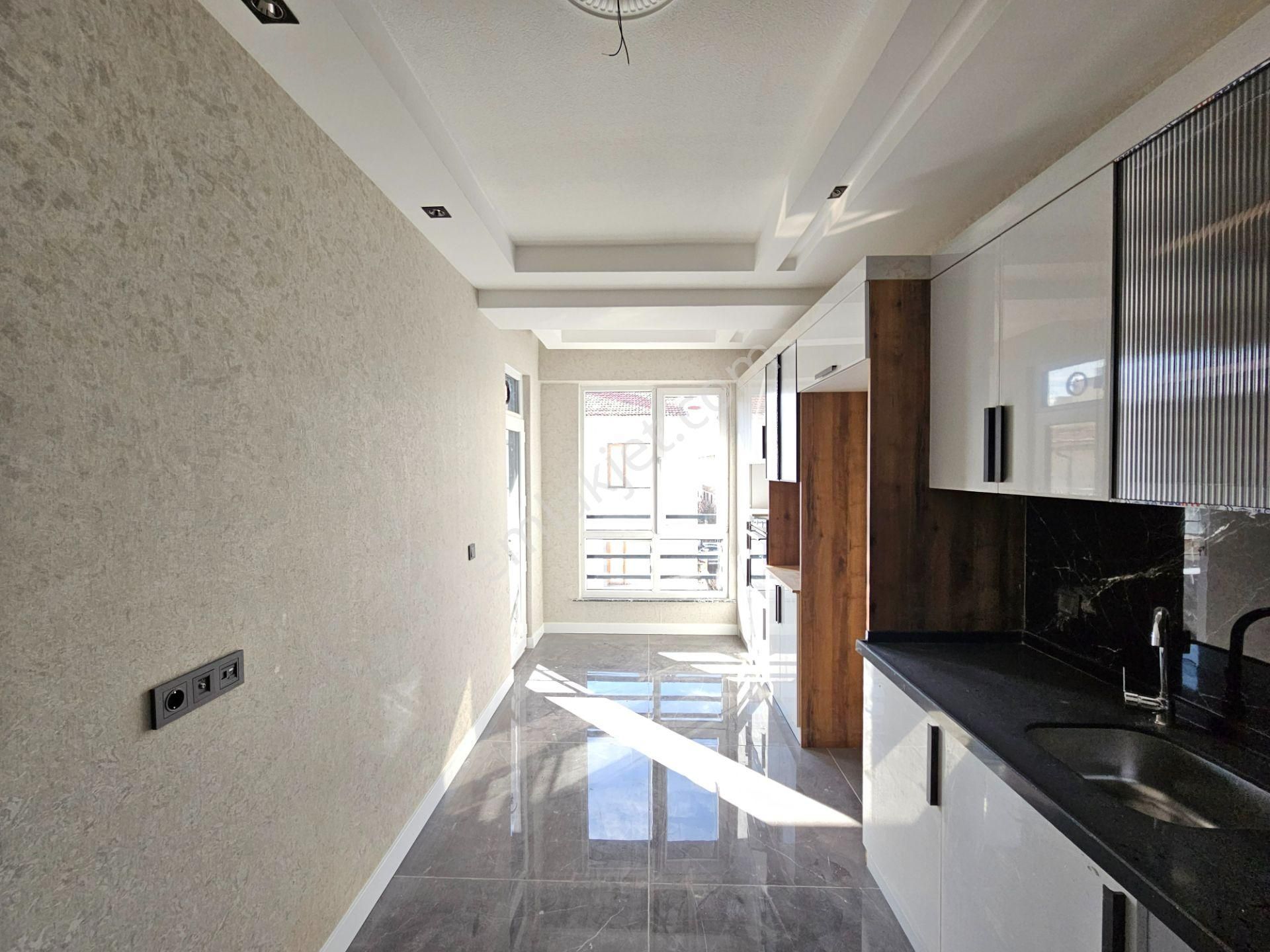 Aydınlıkevler Mahallesinde Diyanet Yurdu Yakını 2+1 Satılık Lüx Sıfır Fırsat Daireler - Görsel 12