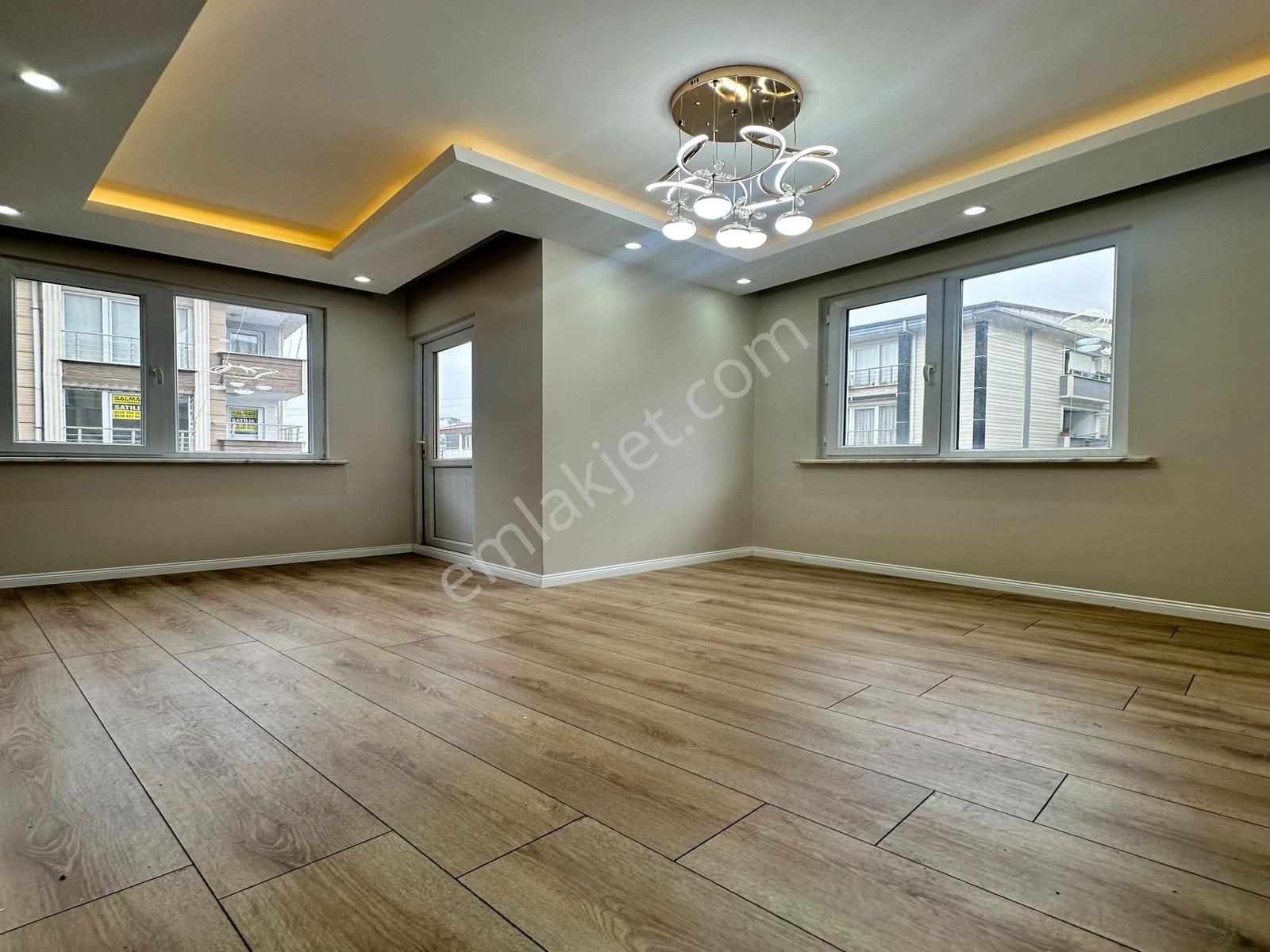 Metrobuse 5 Dk Yürüme Mesafesin De Ultra Lüks 2+1 Satılık Daire - Görsel 31