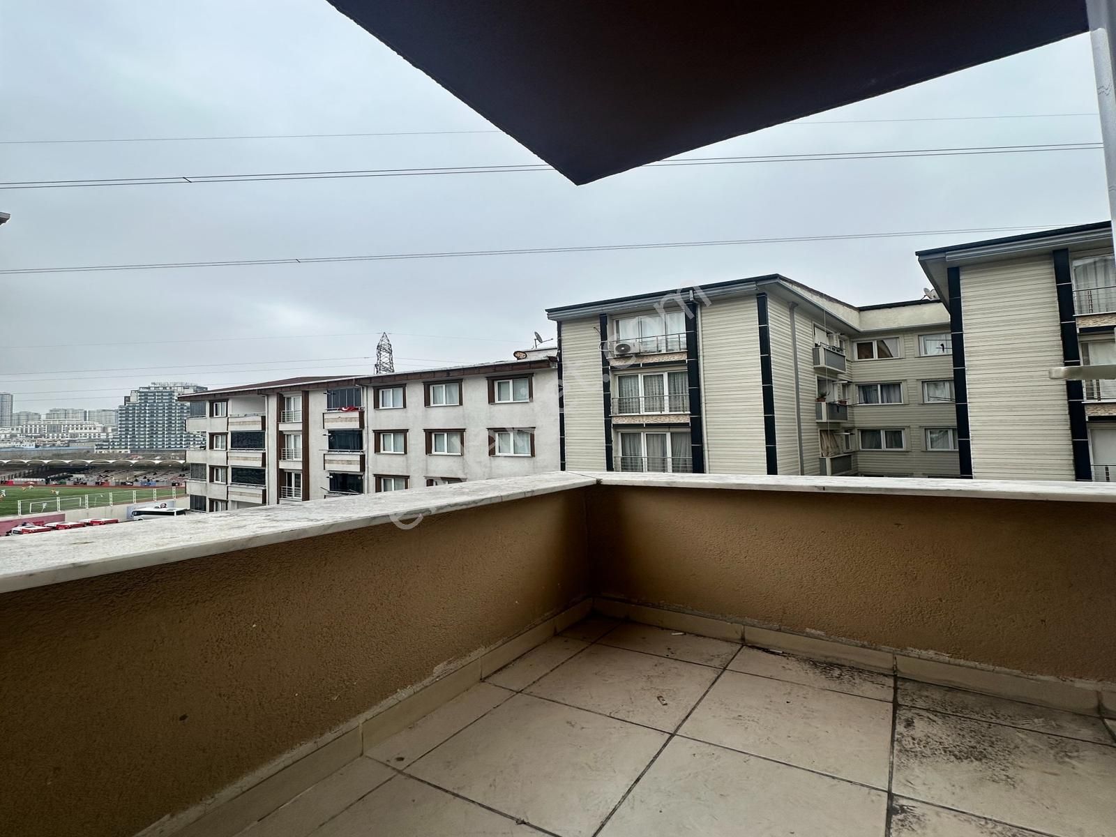 Metrobuse 5 Dk Yürüme Mesafesin De Ultra Lüks 2+1 Satılık Daire - Görsel 3