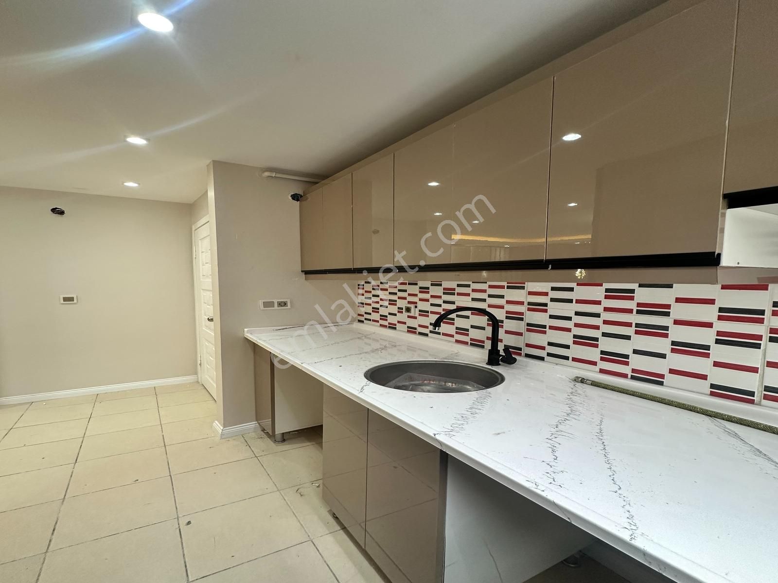 Metrobuse 5 Dk Yürüme Mesafesin De Ultra Lüks 2+1 Satılık Daire - Görsel 35