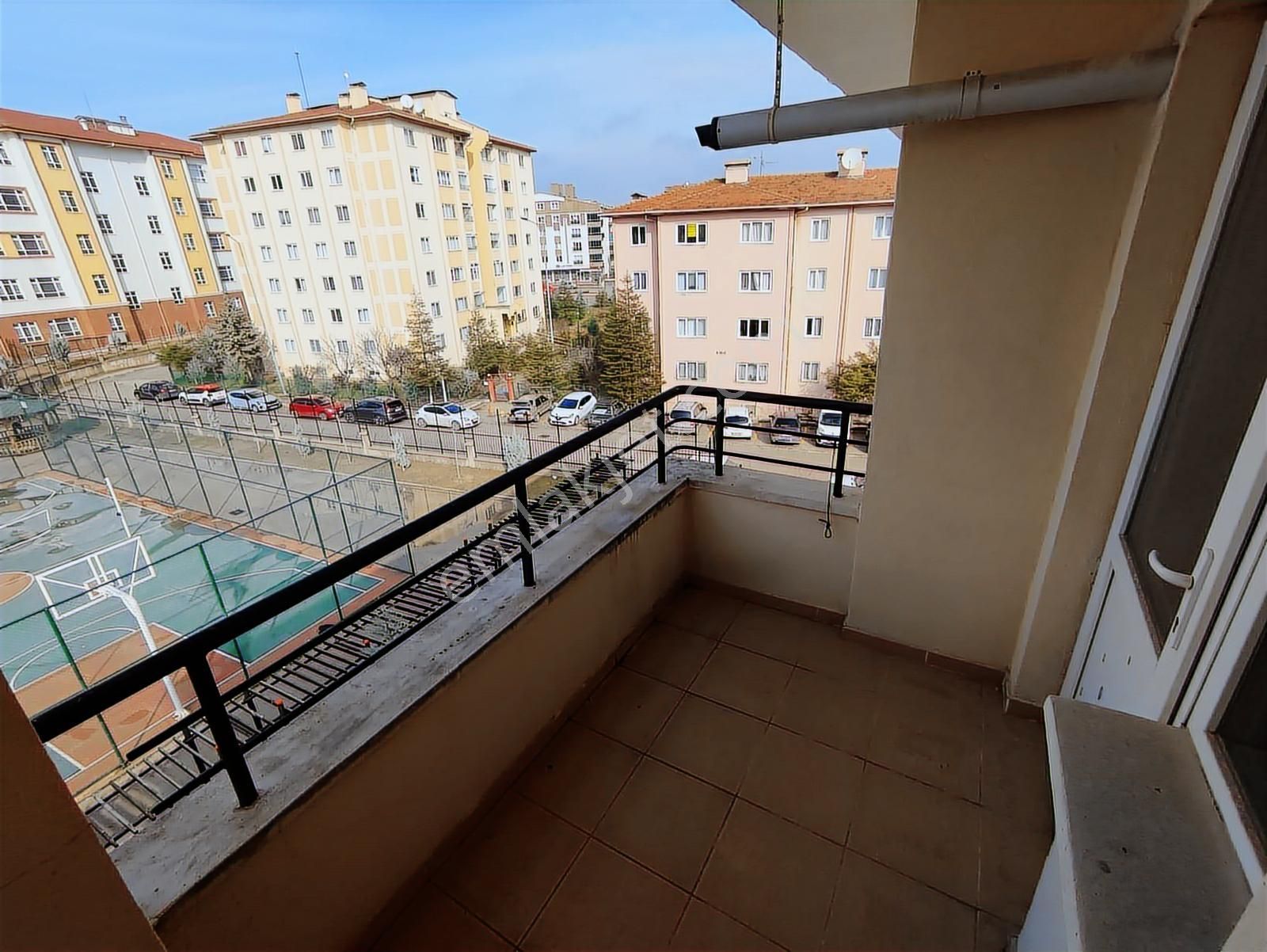 Oğuzlar'dan Menderes Mahallesinde Katta Geniş 3+1 Daire - Görsel 16