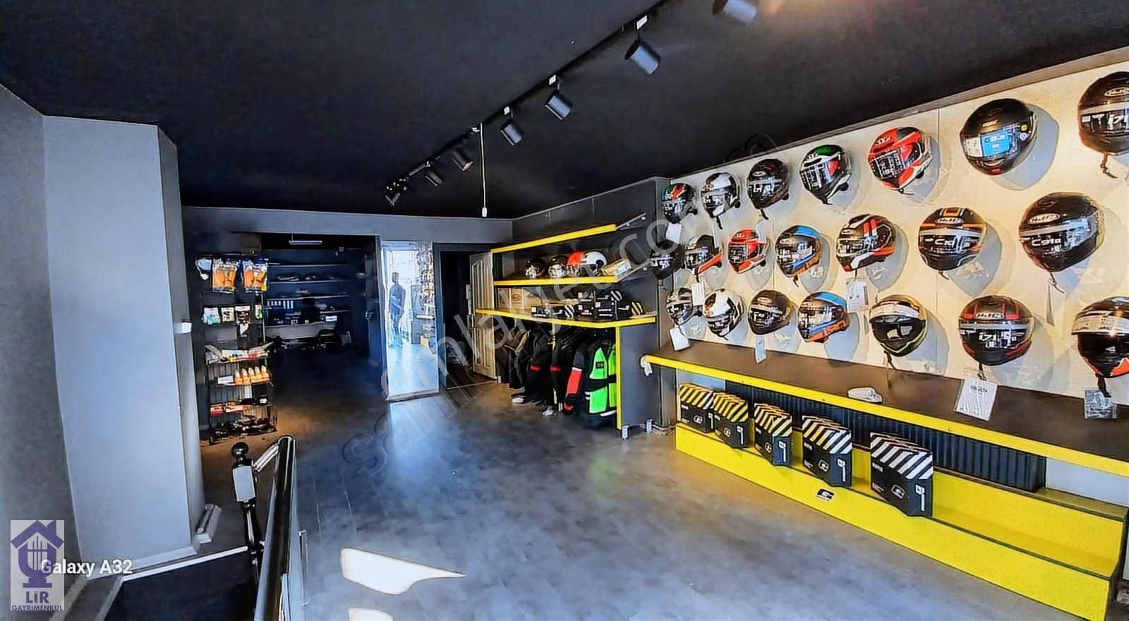 Big Chef İn Sokağında Asma Katlı Bahçeli Yol Üstü Satılık Dükkan - Görsel 3