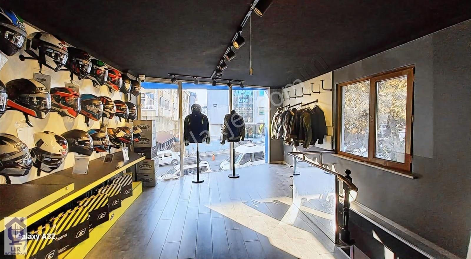 Big Chef İn Sokağında Asma Katlı Bahçeli Yol Üstü Satılık Dükkan - Görsel 7