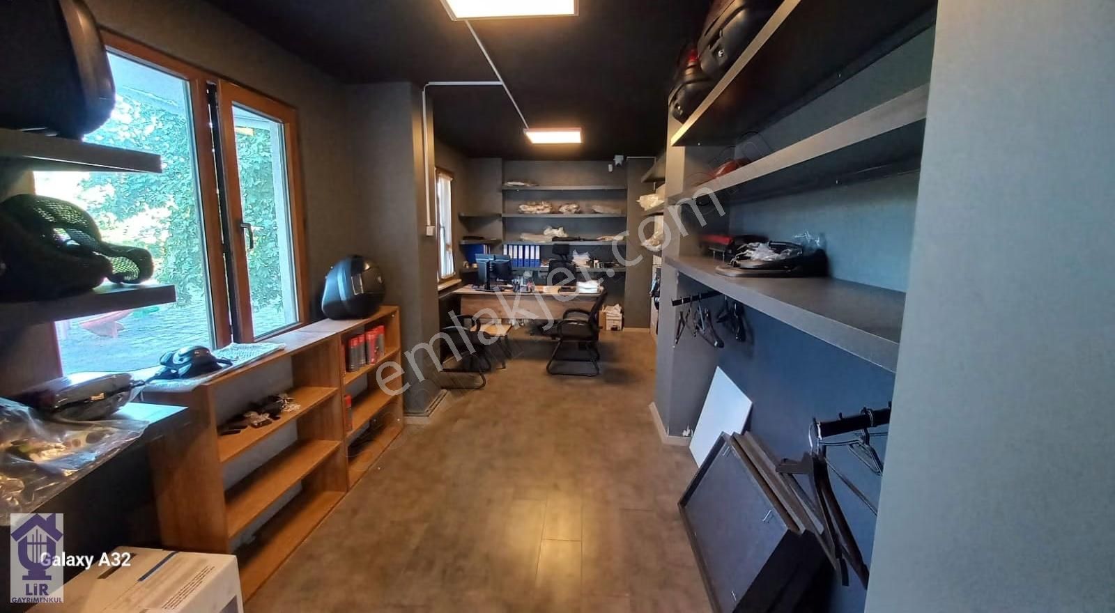 Big Chef İn Sokağında Asma Katlı Bahçeli Yol Üstü Satılık Dükkan - Görsel 11