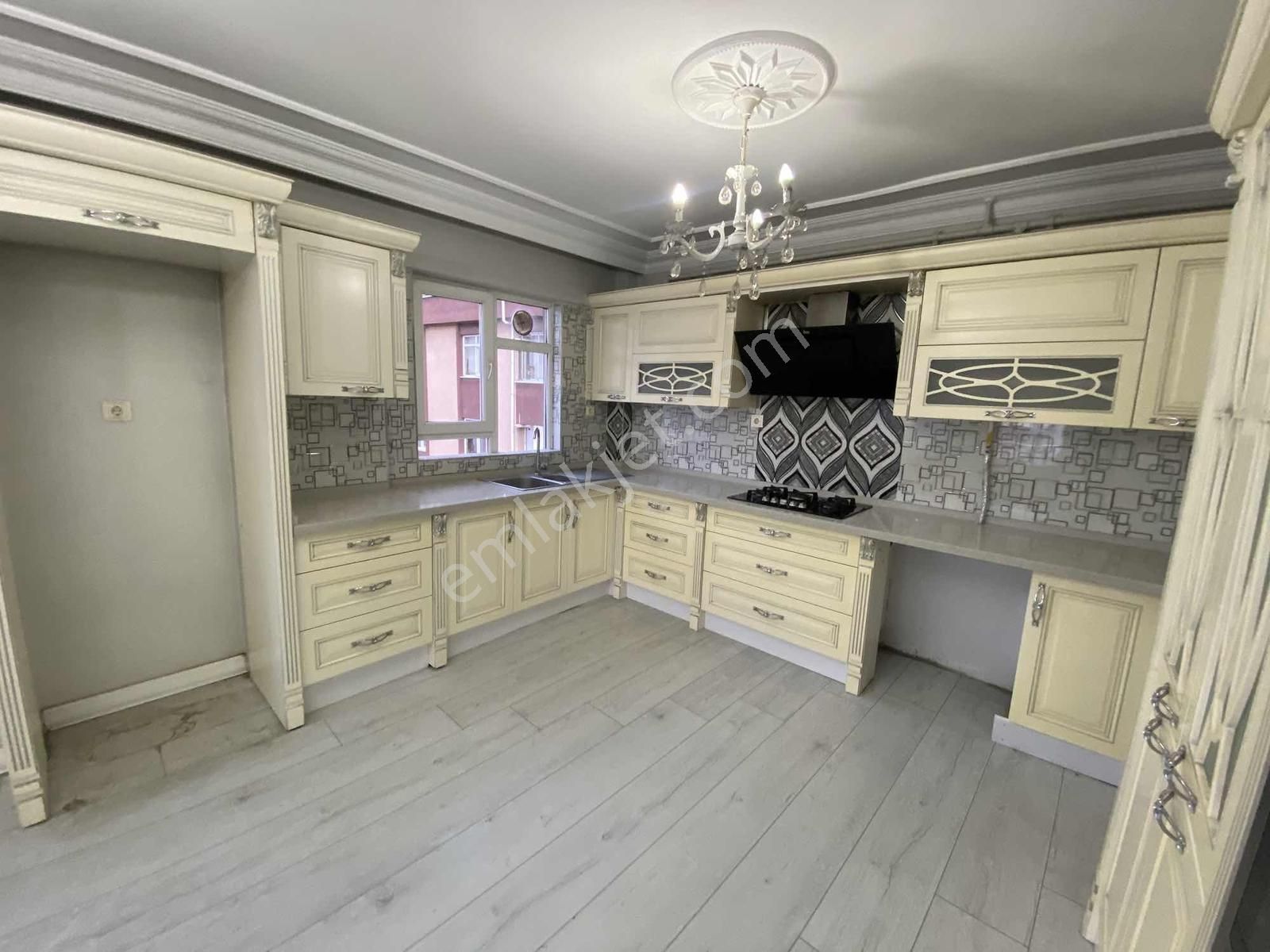 Her Detayı Özenle Tasarlanmış Belediye Evlerinde Şahane Dubleks - Görsel 29