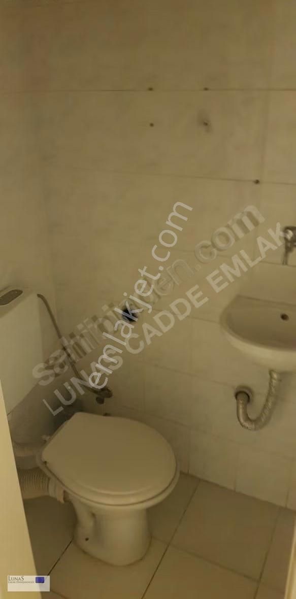 Halaskargazi Caddesi'nde Çeşitli İş Kolları İçin 2. Katta Daire - Görsel 34