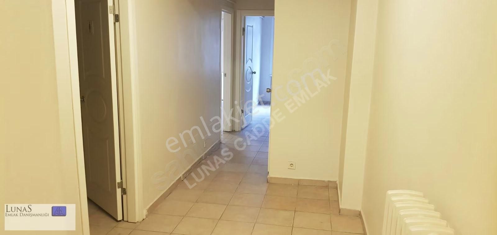 Halaskargazi Caddesi'nde Çeşitli İş Kolları İçin 2. Katta Daire - Görsel 9