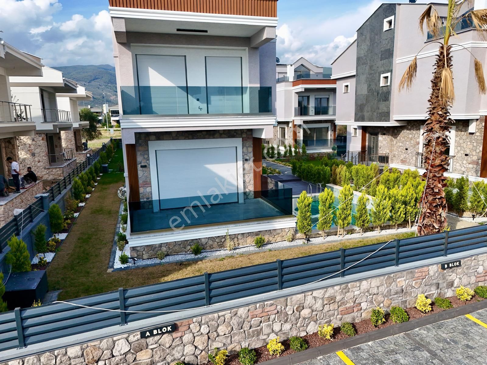 Havuzlu Müstakil Akıllı Villa - Butik Sitede Huzurlu Yaşam - Görsel 5