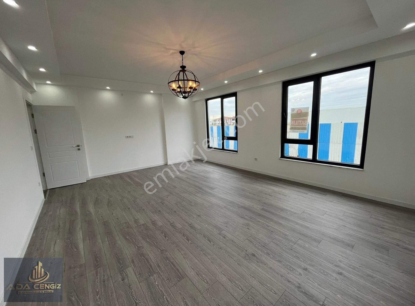 Serdivan Yazlık Mah. 3+1 180m2 Kapalı Otoparklı Kilerli Daire - Görsel 30