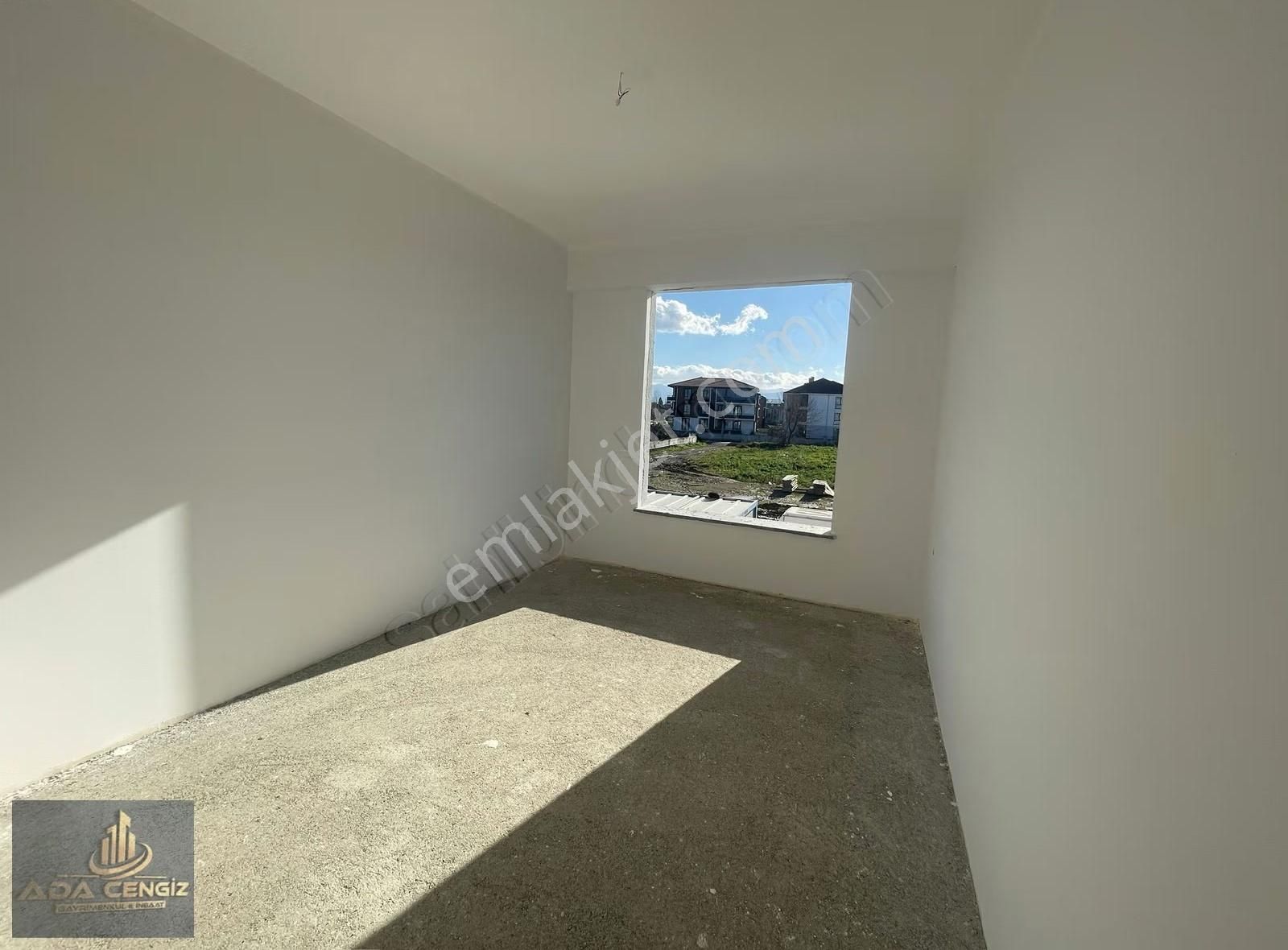 Adapazarı Tuzla Mah.3+1 140m2 Kapalı Otoparklı Ultra Geniş Daire - Görsel 3